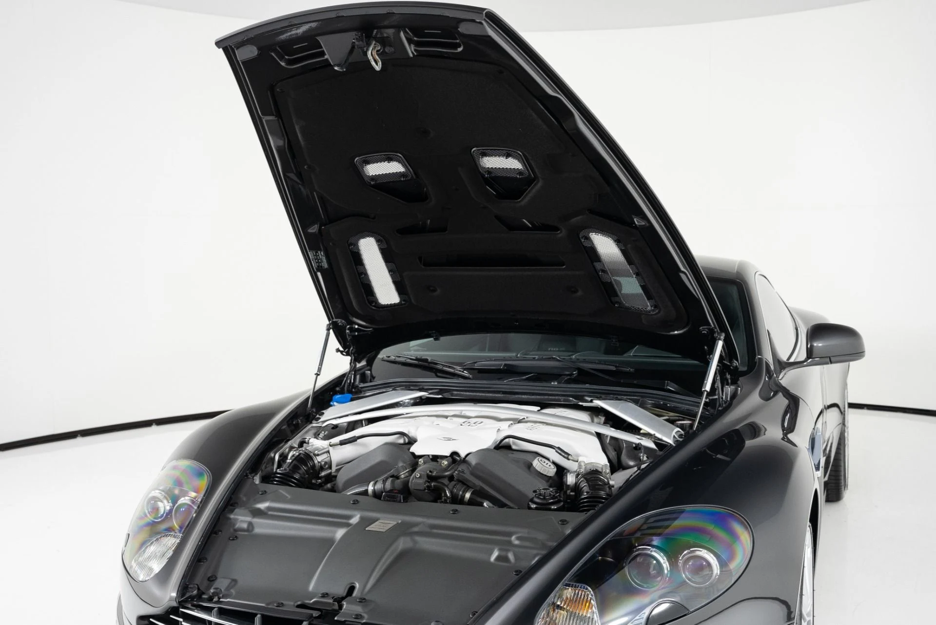 mph030_3070206375_Used_2011_Aston_Martin_DBS_1701890225_271084a24b
