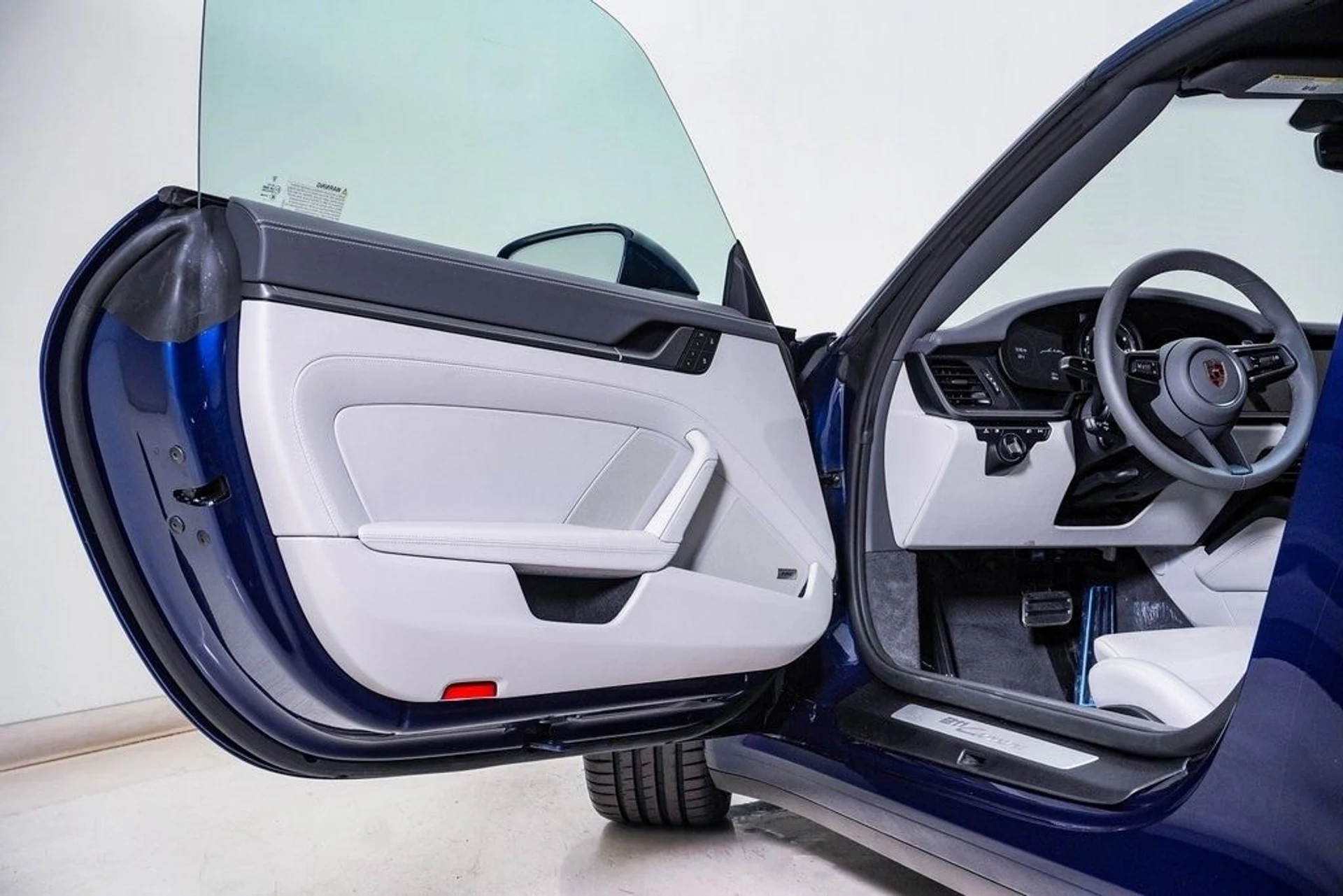 mph030_3084877711_555721bf5a12f8a6688ad79f7721210cx_eeda84cbed