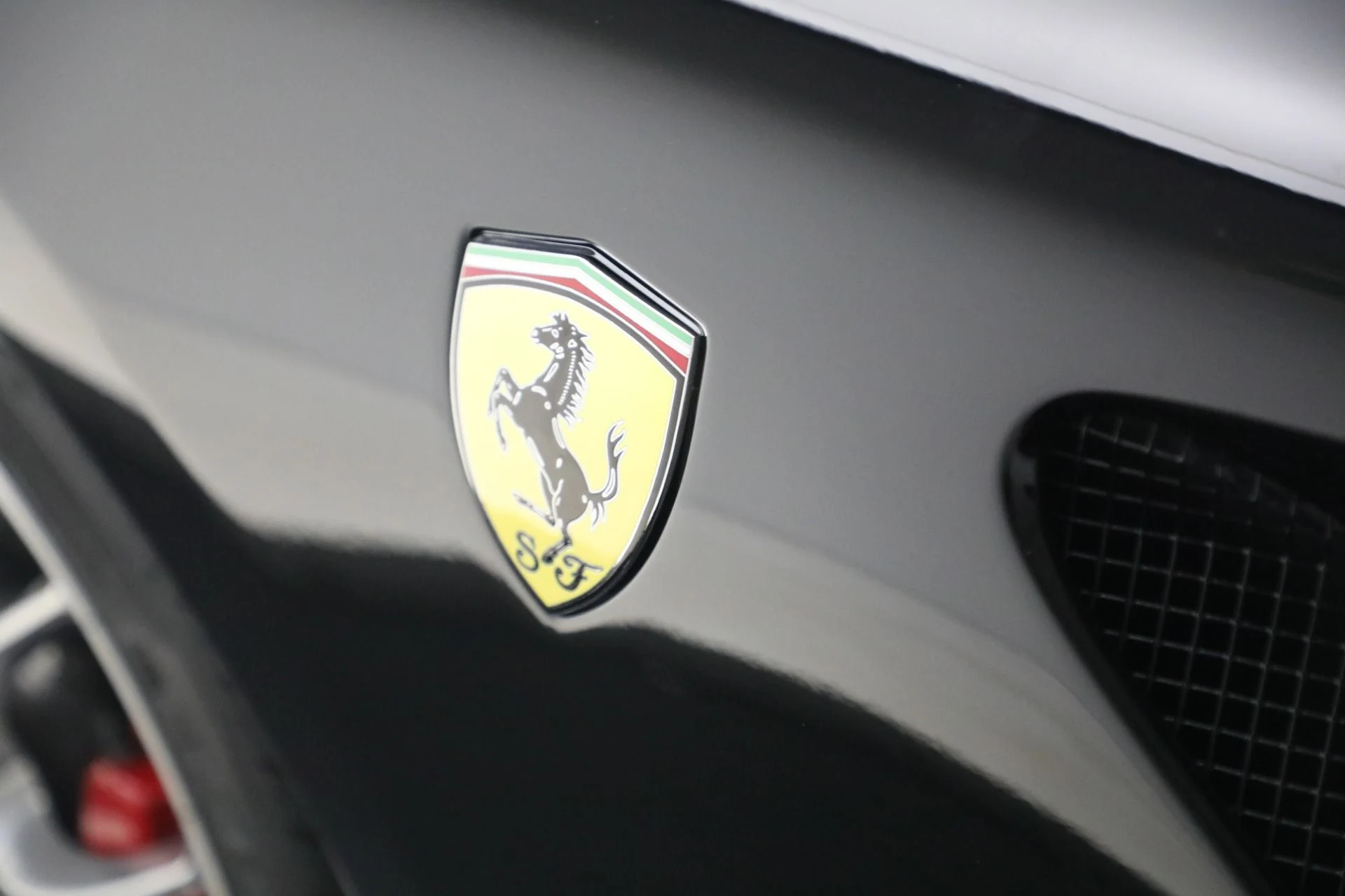mph030_3087977723_Used_2009_Ferrari_599_GTB_Fiorano_1775507476_44524b0f4e