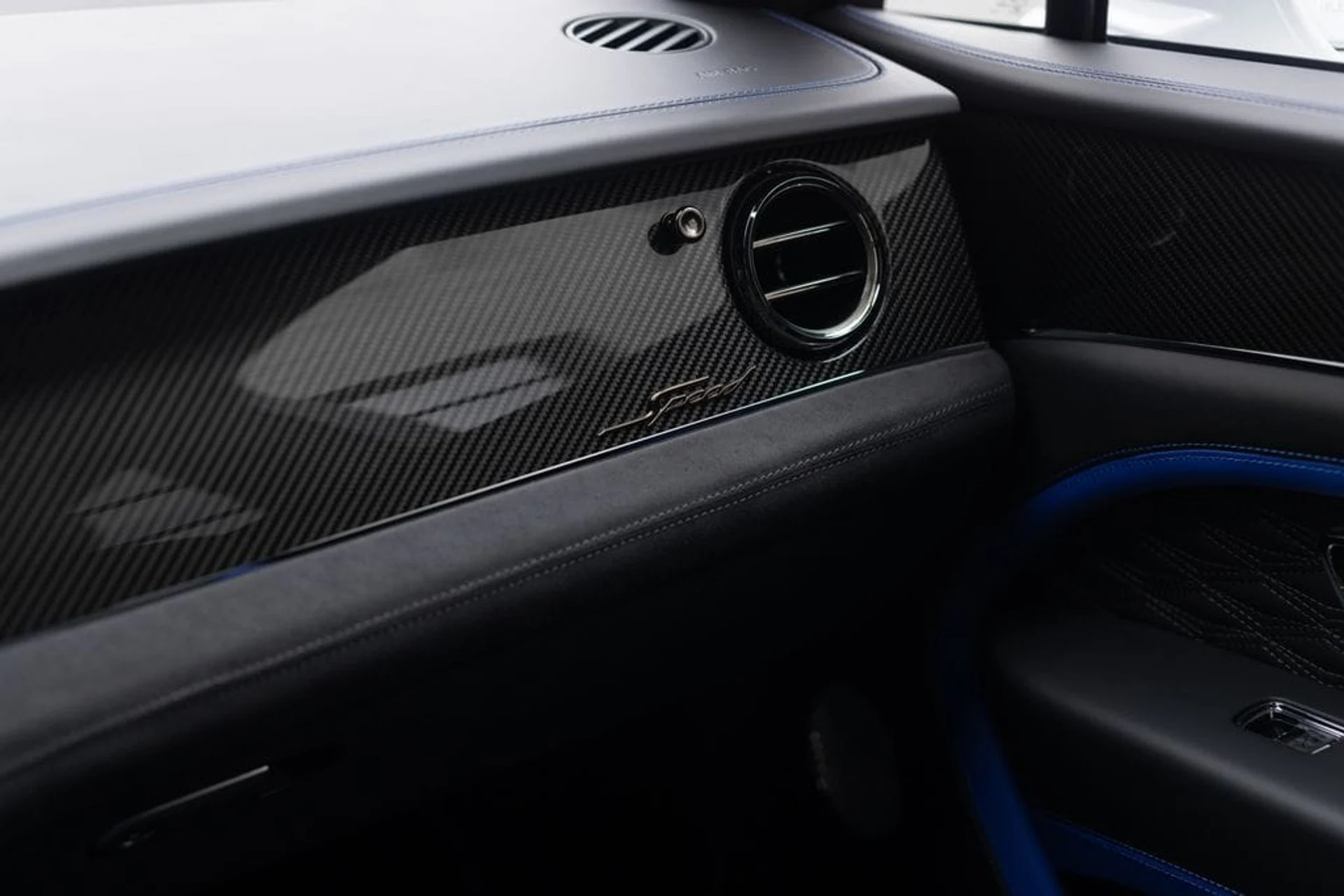 mph030_3091726824_d3f37e61598c2342c962ac86d3823ca9x_31e6ff3289