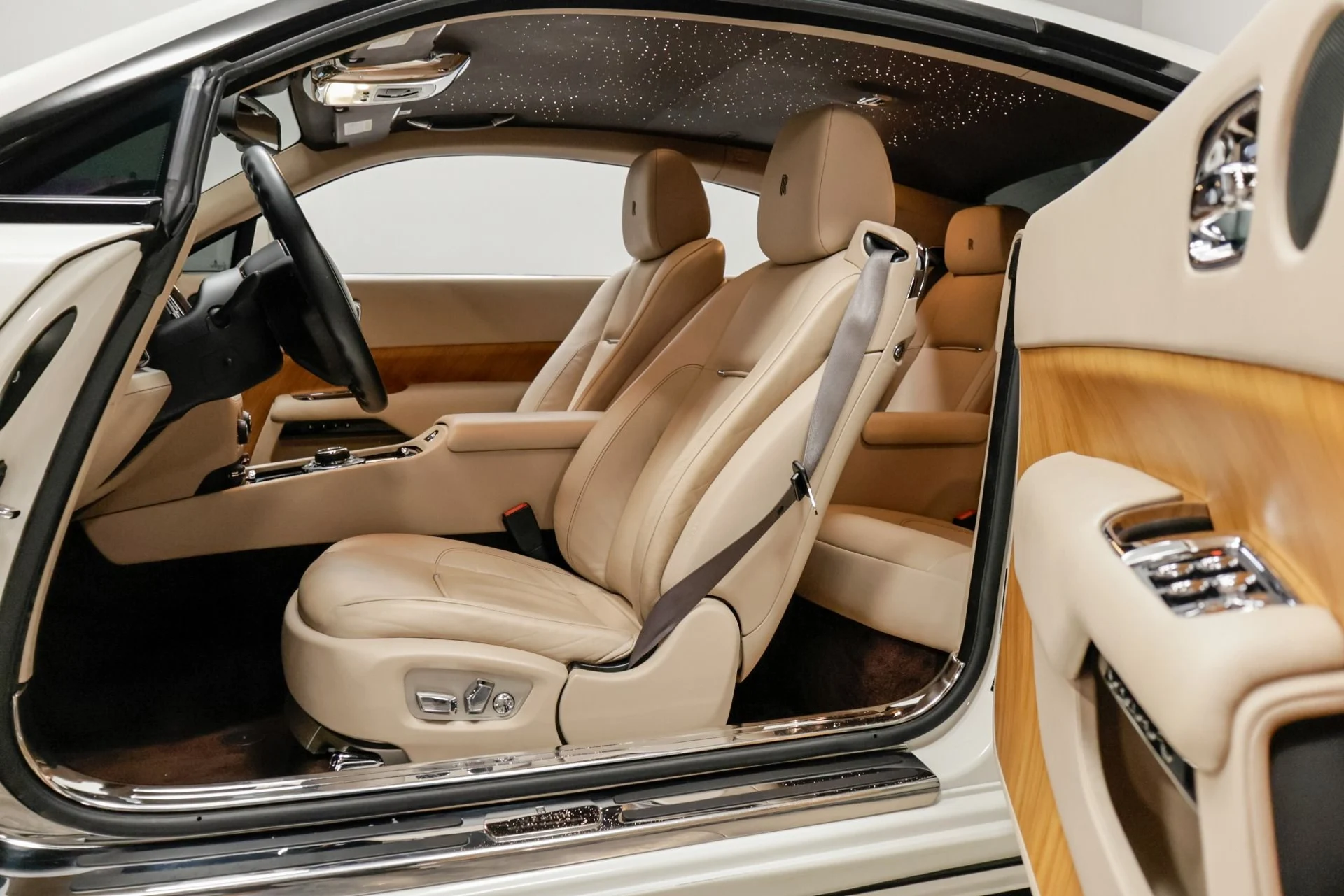 mph030_3096629045_Used_2014_Rolls_Royce_Wraith_1761229895_474ed266fc