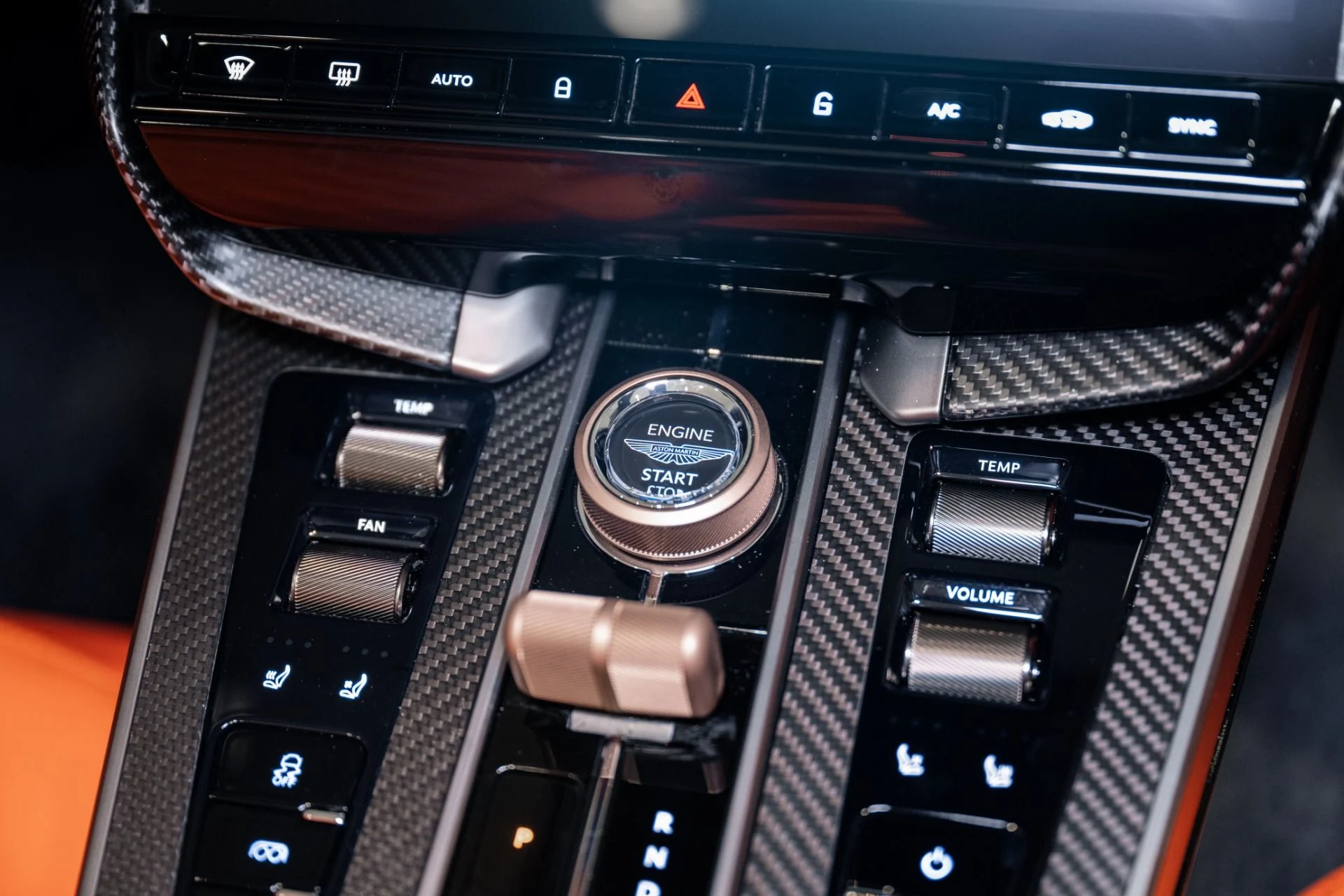 mph030_3099728225_New_2026_Aston_Martin_Vanquish_Volante_Thrillseeker_Edition_1_of_3_1768066424_ed61ba579c