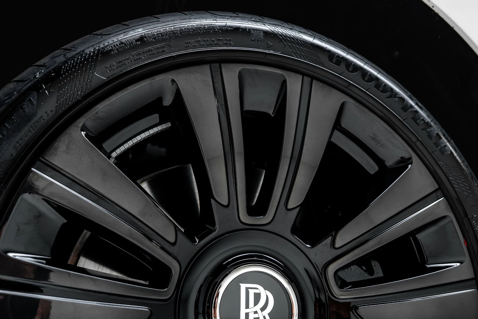 mph030_3101090665_Used_2022_Rolls_Royce_Ghost_1784162811_6b57021c6c