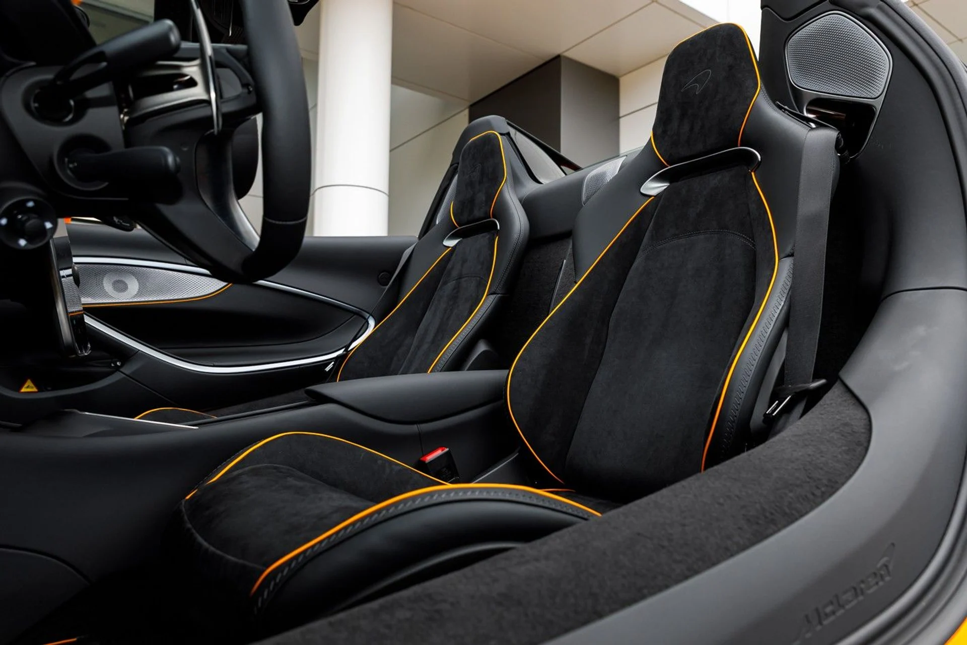 mph030_3107808105_636_p31_l_6c5ec91d28