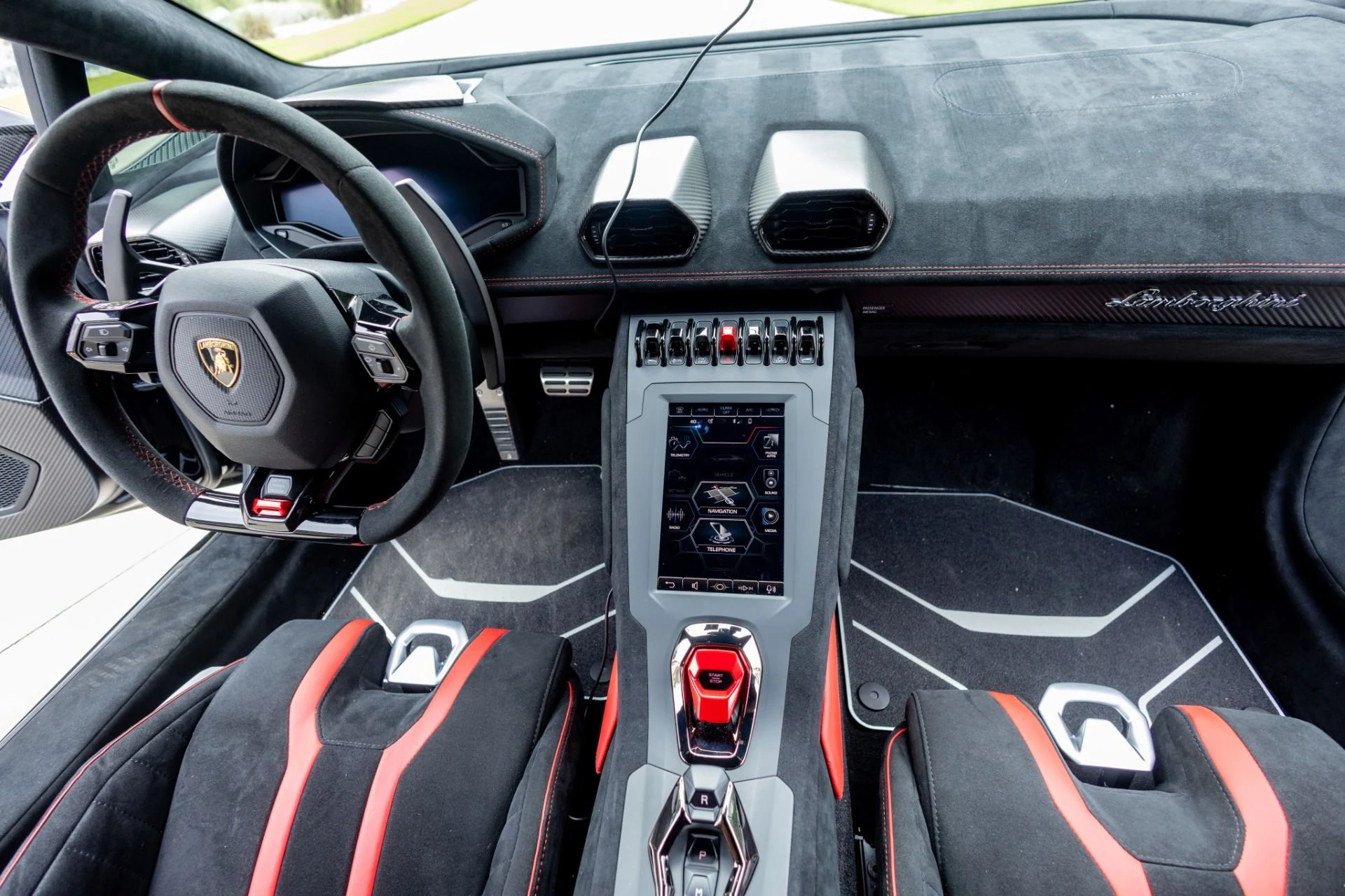 mph030_3108233380_Used_2021_Lamborghini_Huracan_STO_1781723231_93de5a3c8f