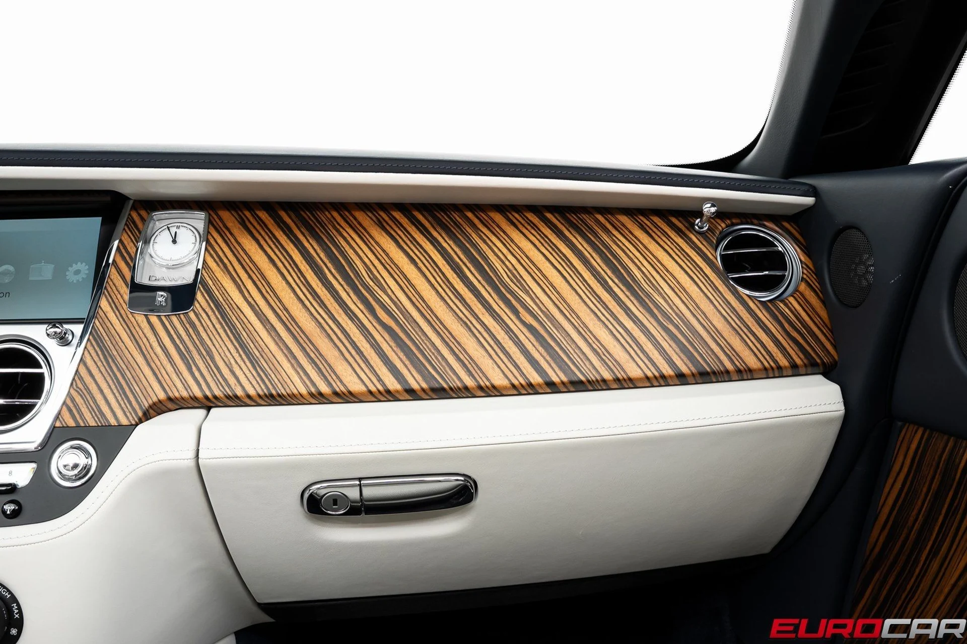 mph030_3115898167_image_31_f282dc3315