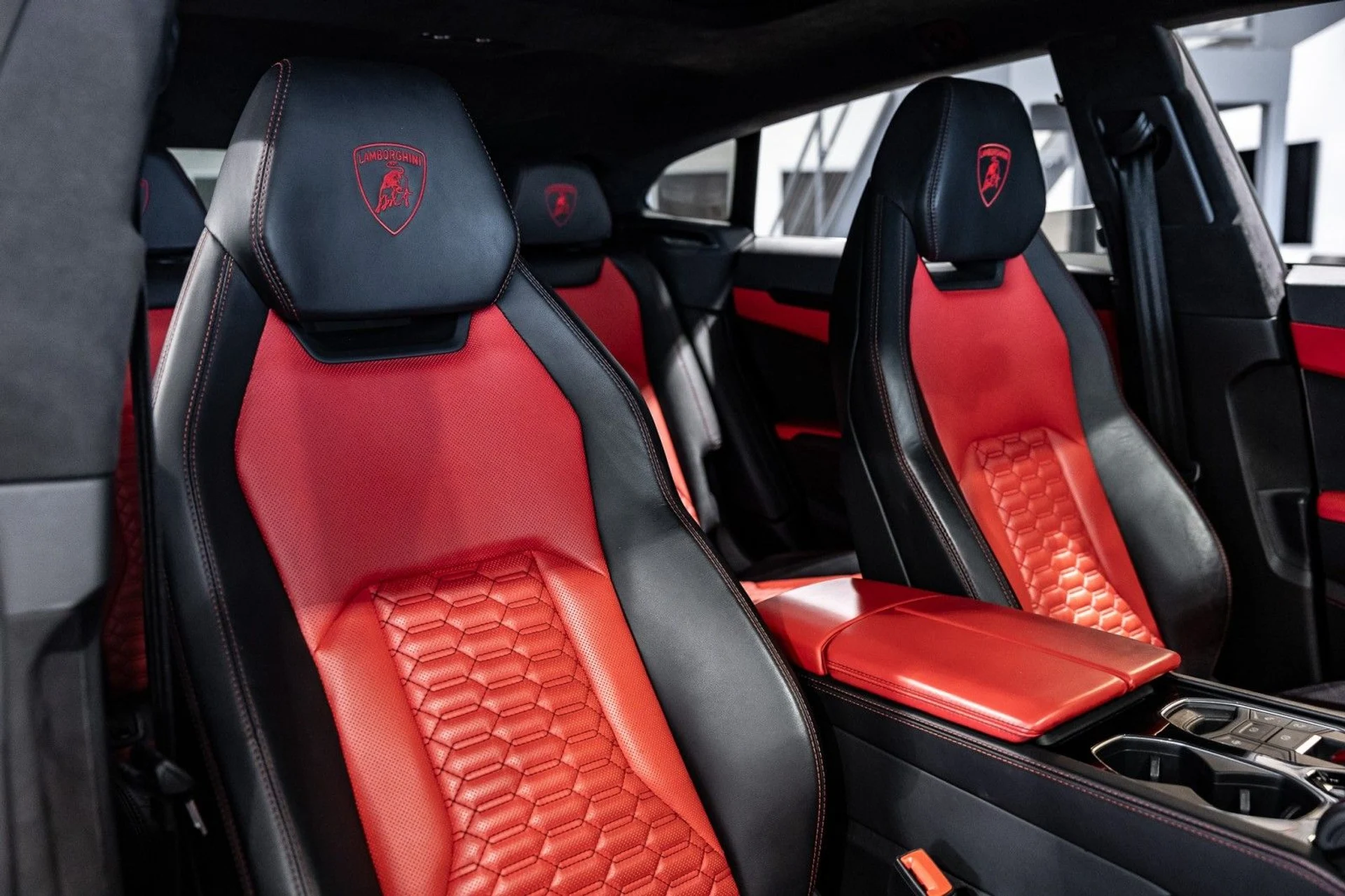 mph030_3130904443_ow_8bbc873284