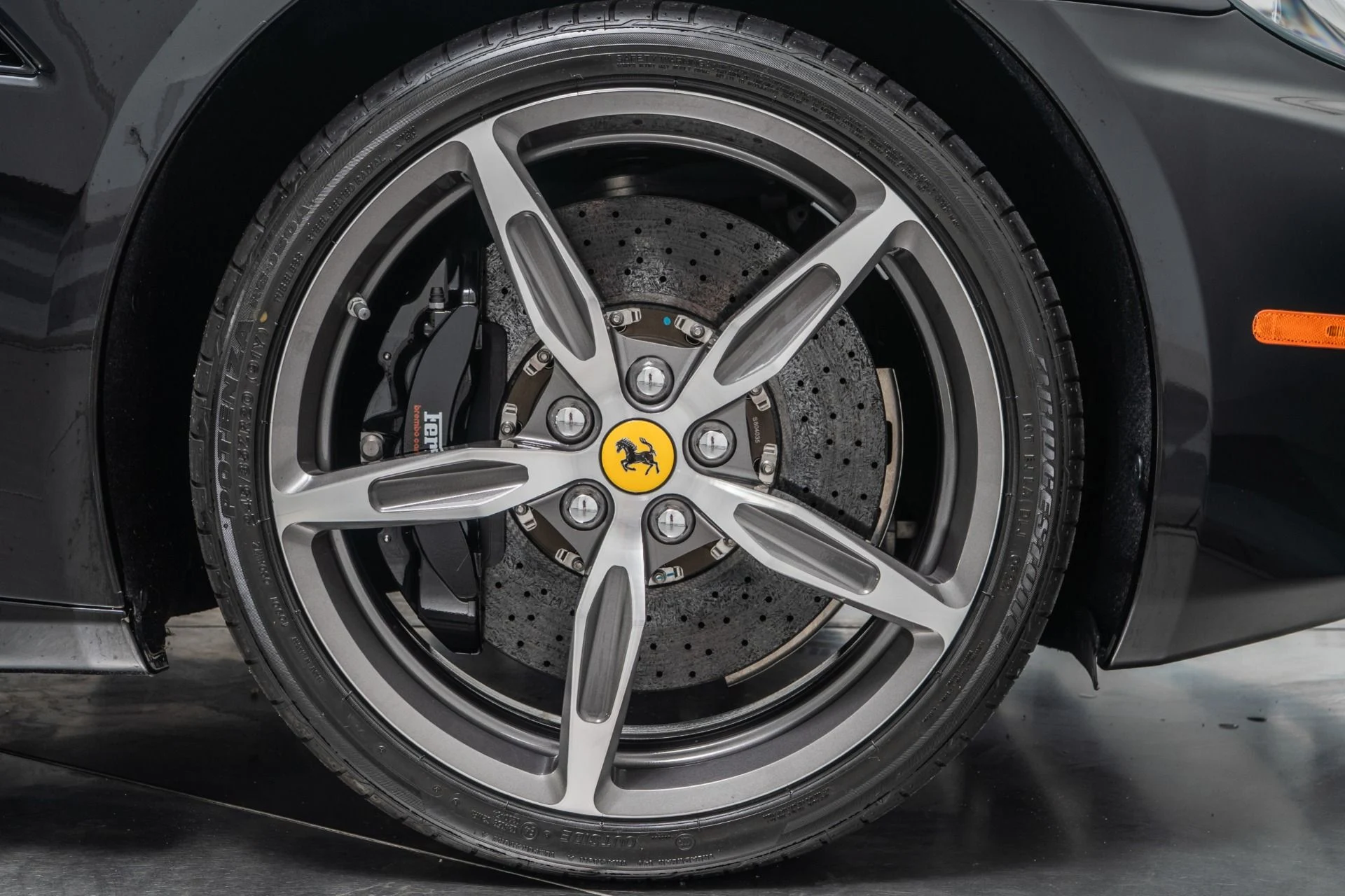 mph030_3135361412_Used_2014_Ferrari_California_1755618260_a8d1bf19ad