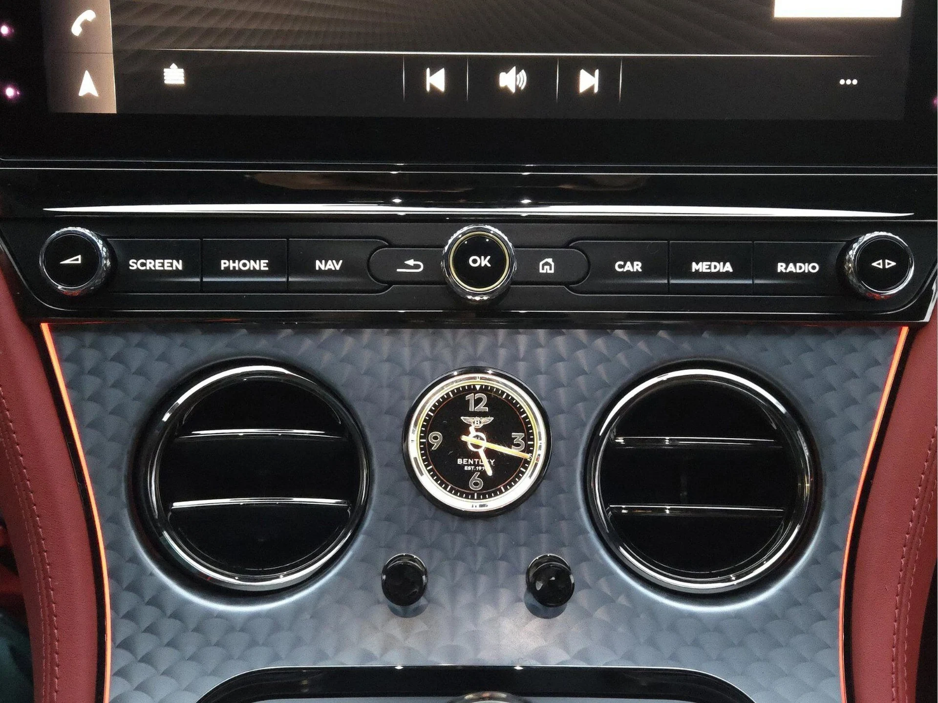 mph030_3137146689_f8d06edb1e5668b8f79af6ec3c58f164x_cd0391dd24