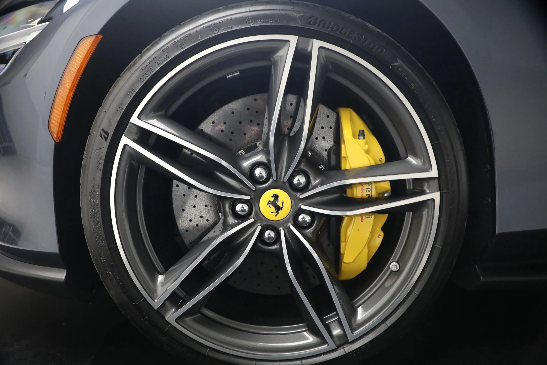 mph030_3140246308_Used_2025_Ferrari_Roma_Spider_1793294137_71add5b1e4