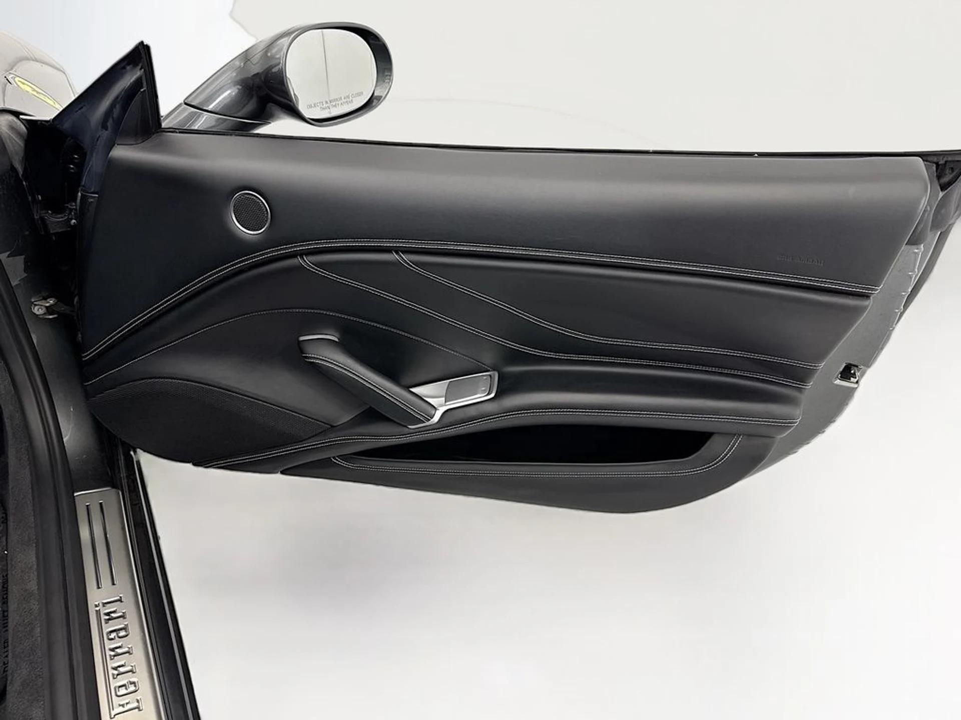 mph030_3145520965_used_2015_ferrari_california_t2drconvertible_8119_23024699_31_1024_9f6fe70118