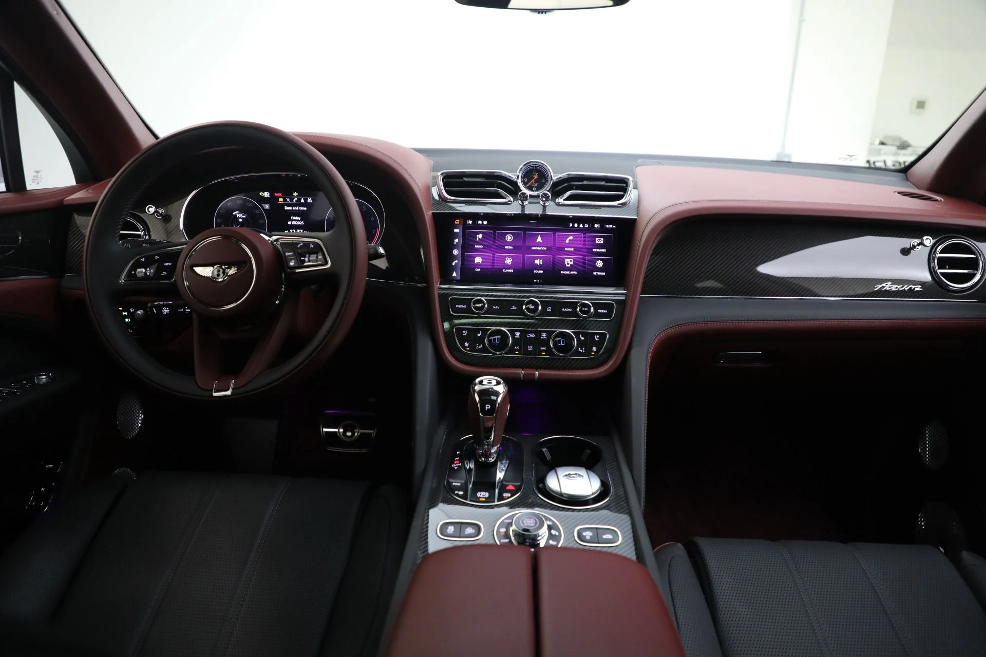 mph030_3149202068_Used_2023_Bentley_Bentayga_EWB_Azure_V8_d7e14309b2