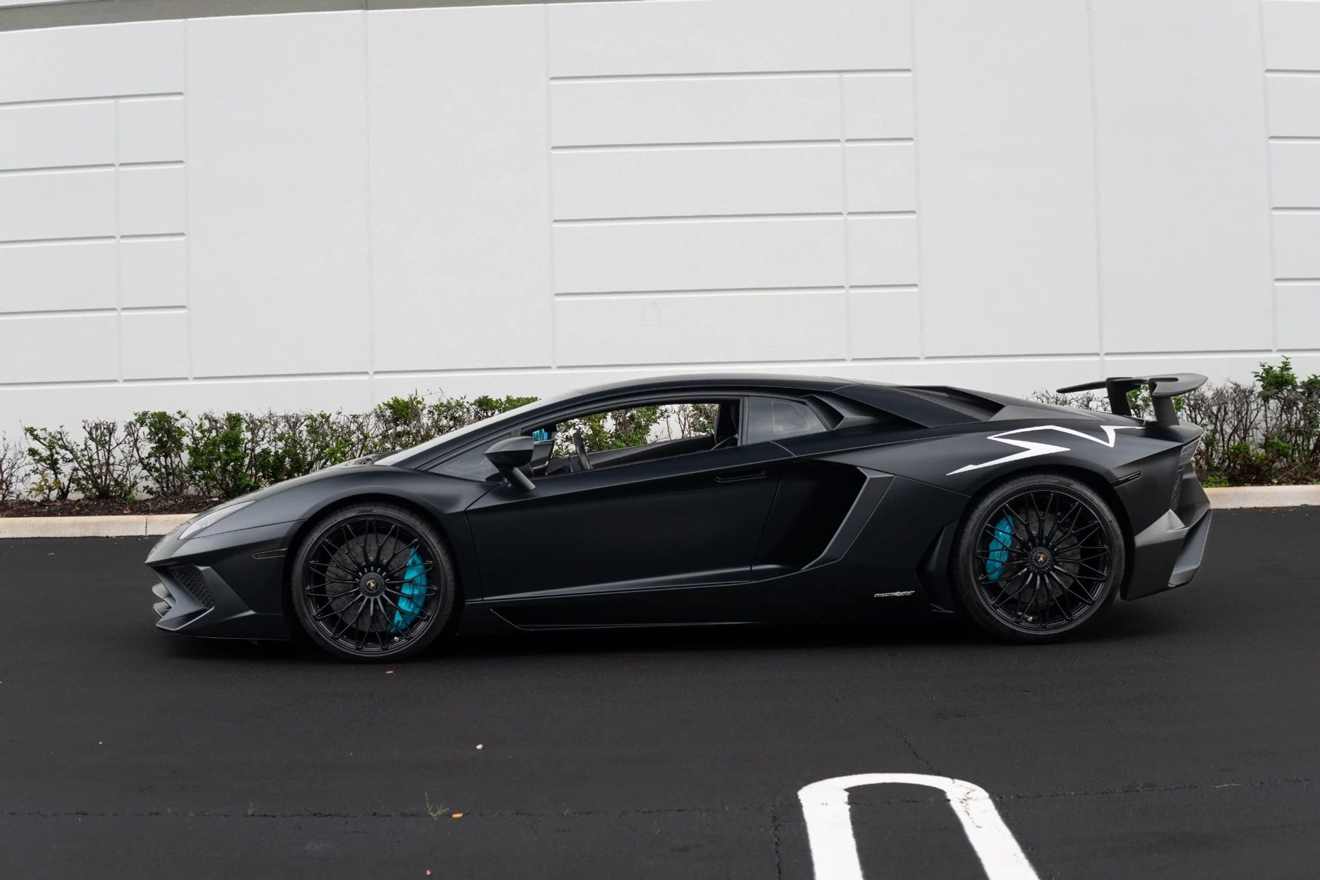 mph030_3154263561_Used_2016_Lamborghini_Aventador_LP_750_4_SV_1768280004_4ef88e33fd