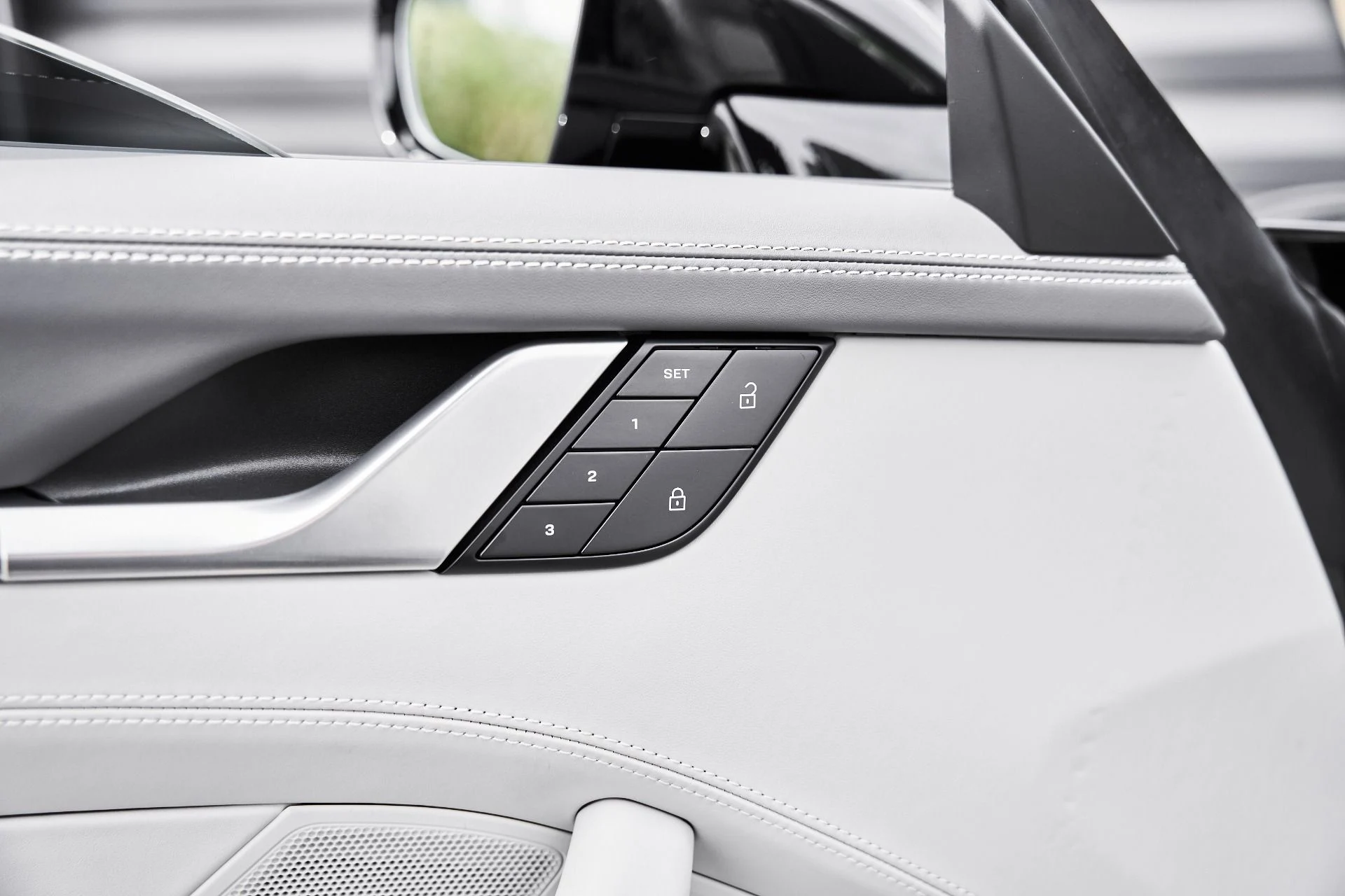 mph030_3159412121_Used_2024_Porsche_911_Turbo_S_1774923303_19984e166e