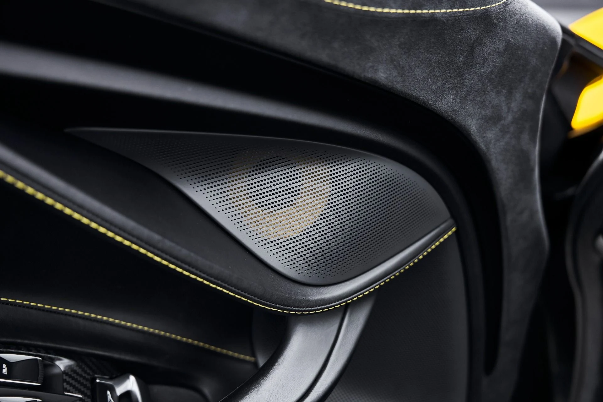 mph030_3171124841_Used_2021_Mc_Laren_720_S_1775521534_cefc051314