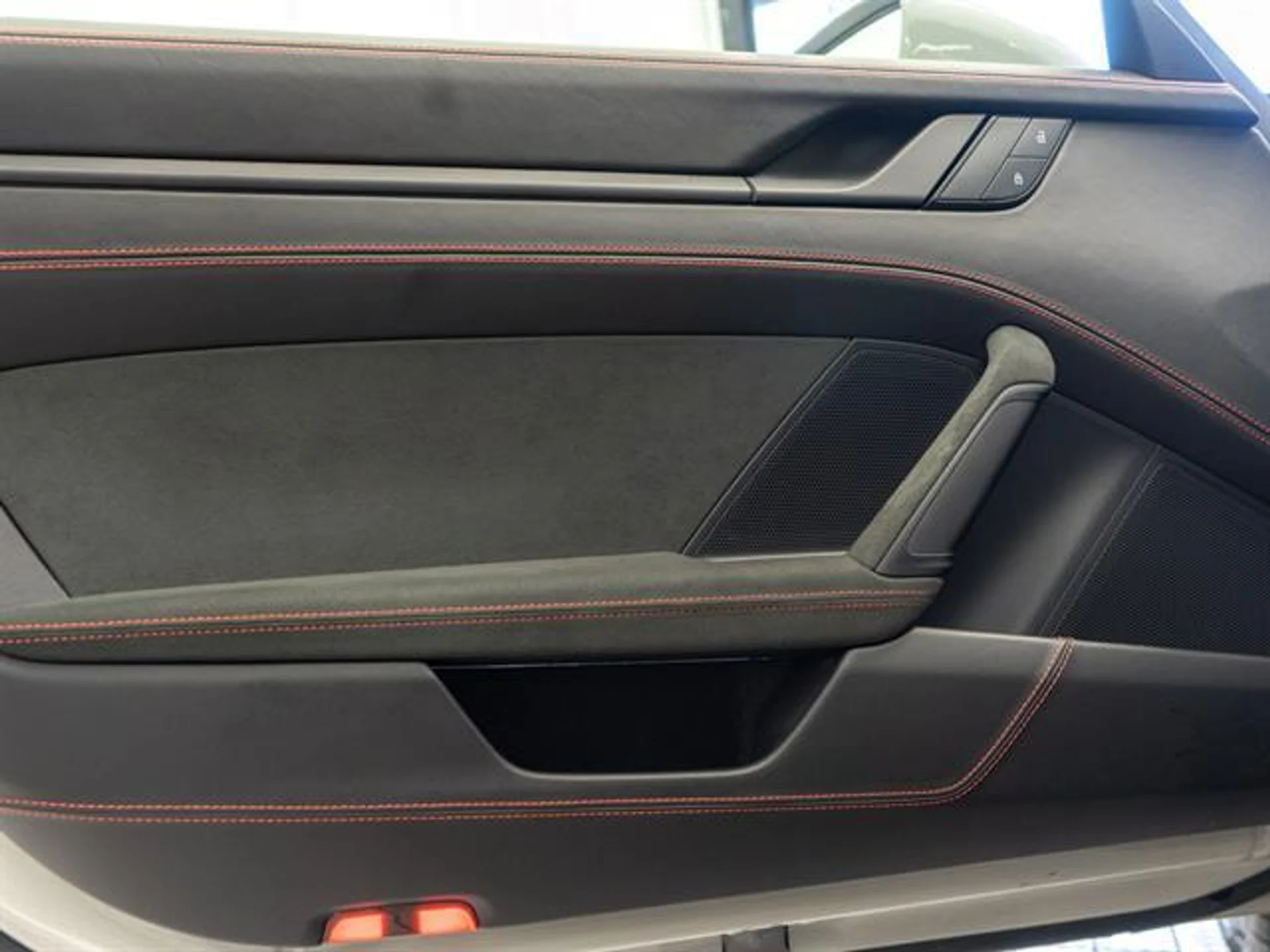 mph030_3175325000_Oe_9_UPO_Sy3lozr3_Uk_Ig6p_LE_Ba0_Q_862a15230b