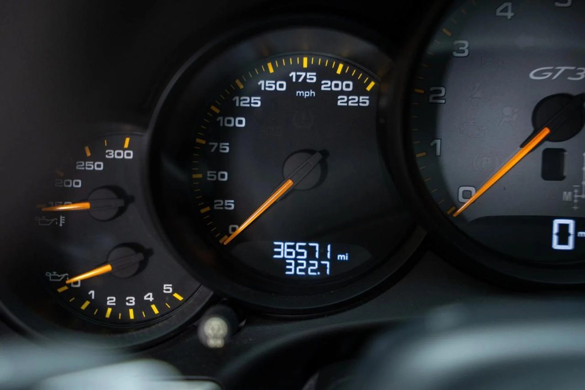 mph030_318082606_69b465a247bf29d731ac50cb59de1c85_a976ebf824