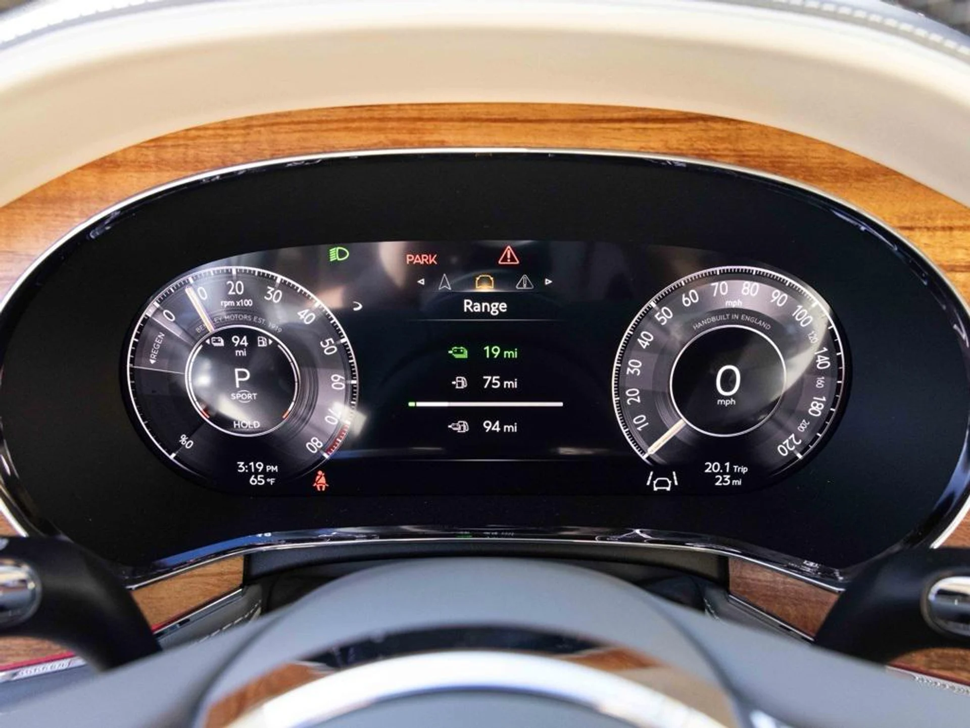 mph030_3186294028_471657911_690a42546f3f14244e02b1bc_f07320d76b