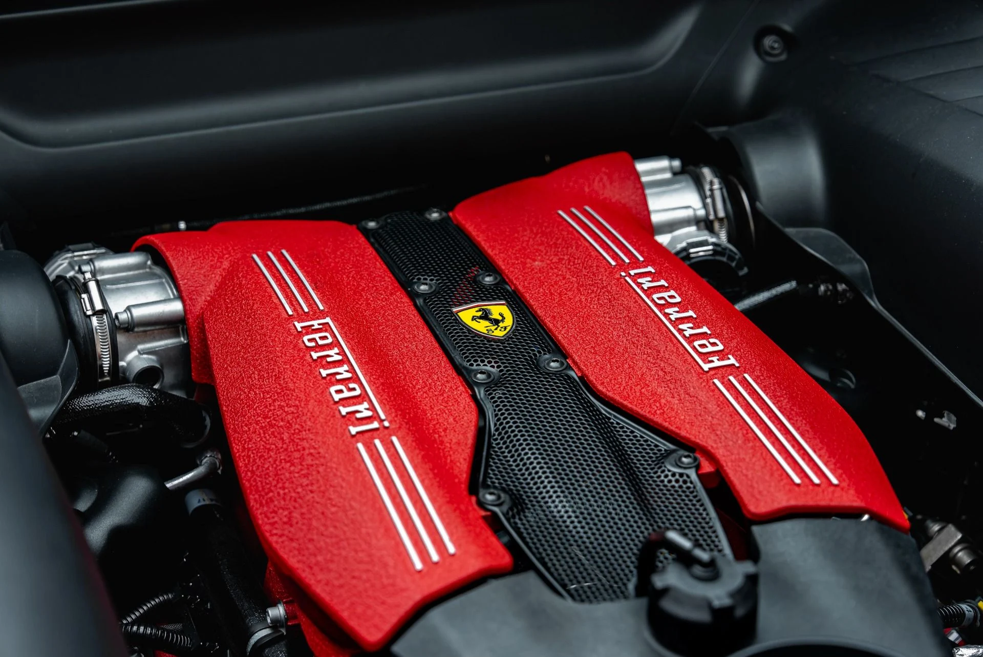 mph030_3188103838_Used_2018_Ferrari_488_GTB_1785446209_fde9ac61b7