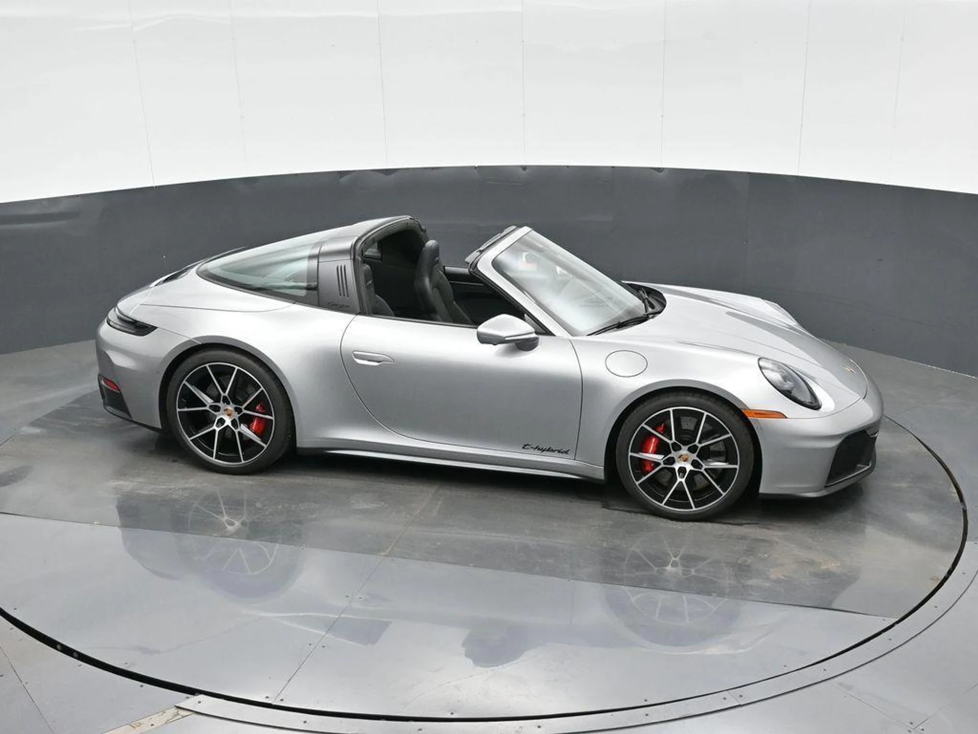 mph030_318854838_fml_Lmg_Xuh6_Ut_Jf_VZ_Iqi9e_R_Ezk_XQ_655f3f329d