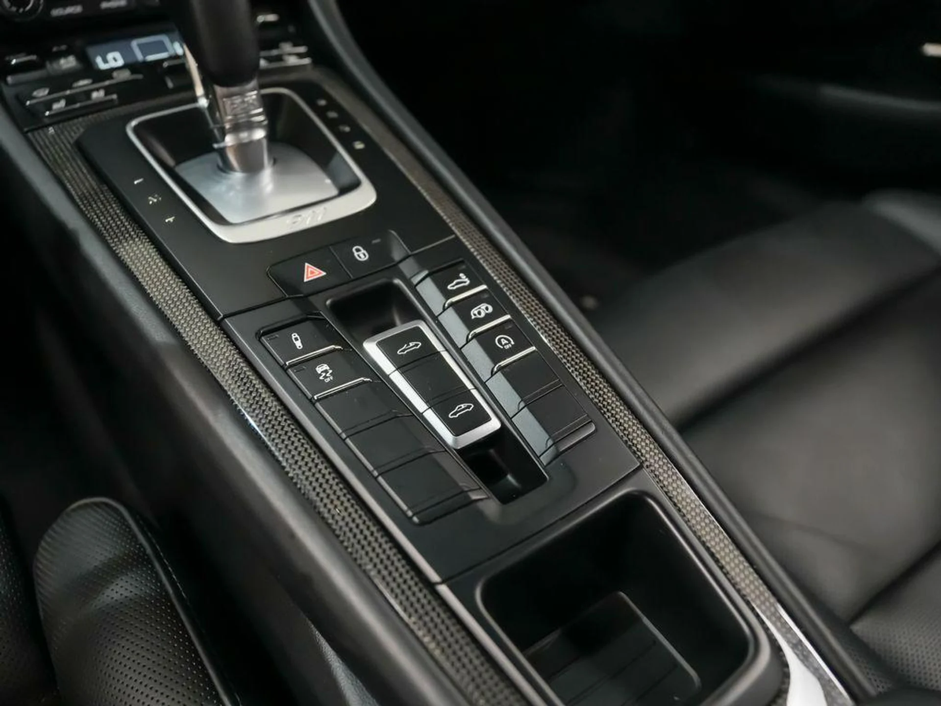 mph030_3195963497_lhb_IMVOLT_Nm_G7x_Lpnf_Jn_K_Xj_0_Os_8fc7b925ef