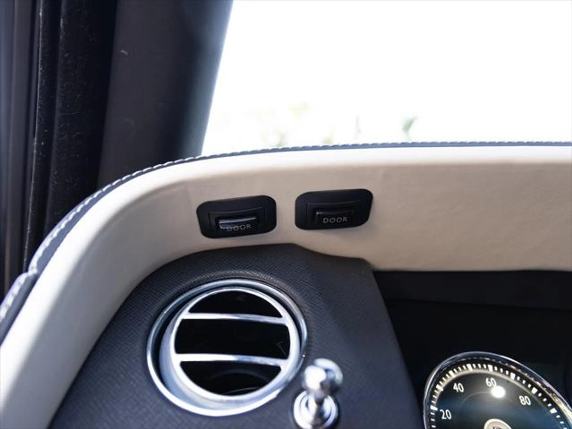 mph030_3201729690_342960235_6673c0267c1dc78c17071b68_1908725a2d