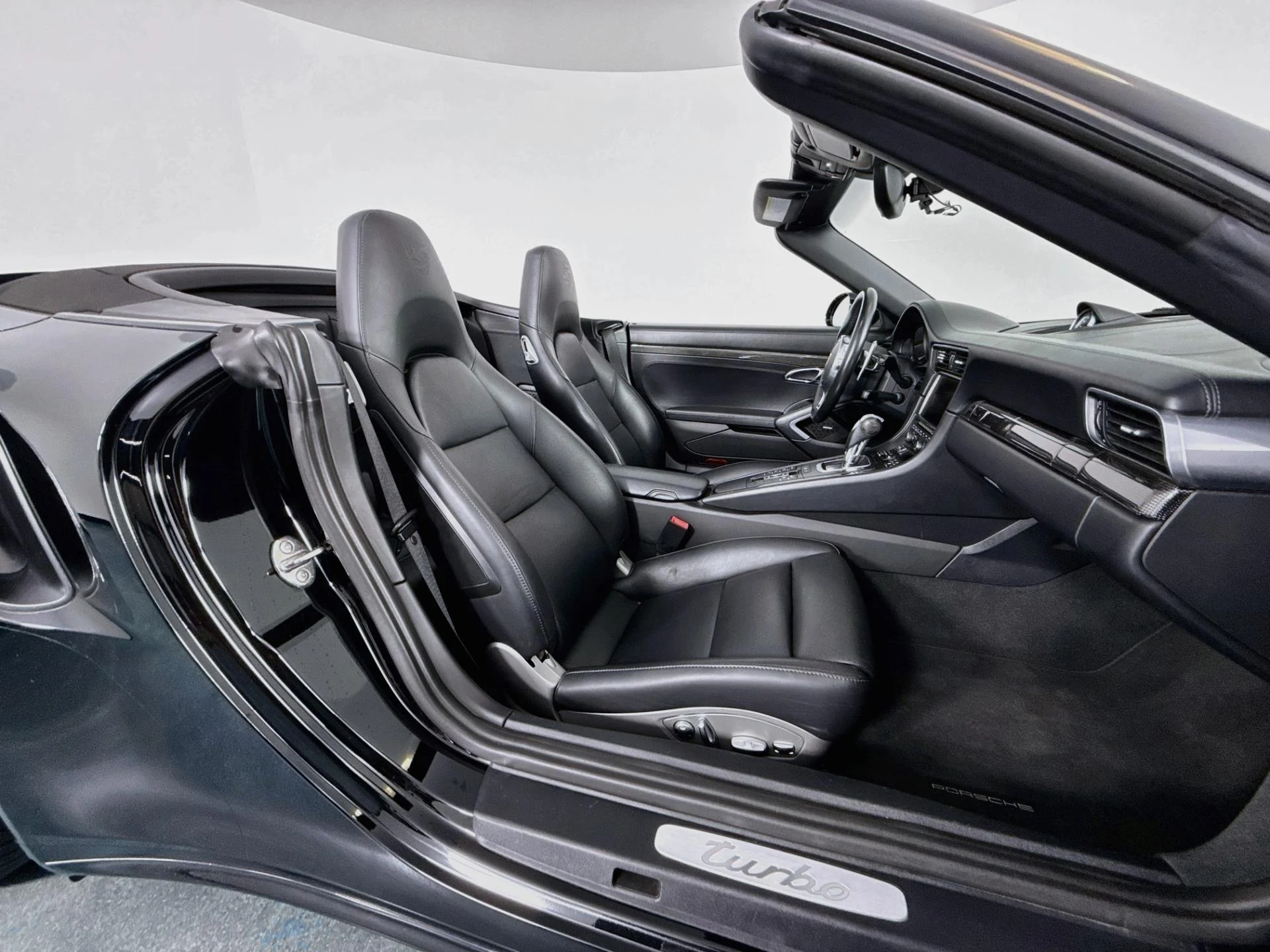 mph030_3215883363_Used_2015_Porsche_911_Turbo_1792520605_c1ab19f6f4