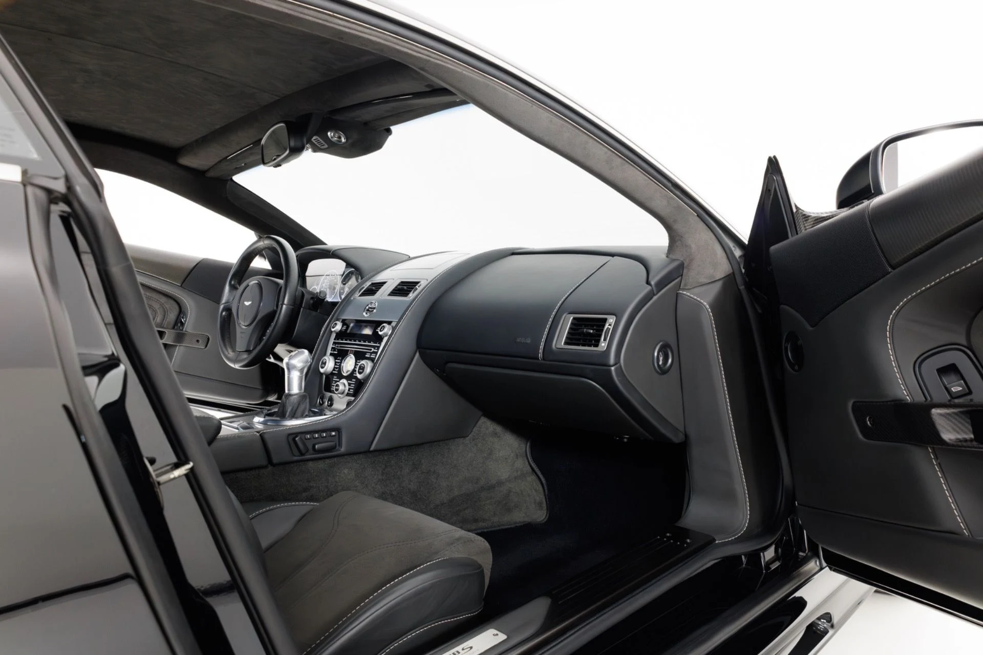 mph030_3218911287_Used_2009_Aston_Martin_DBS_1778627766_e503847254