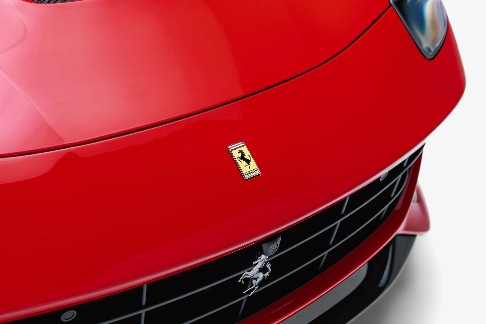 mph030_3219217054_Used_2017_Ferrari_F12berlinetta_1791838718_38d7e580a4
