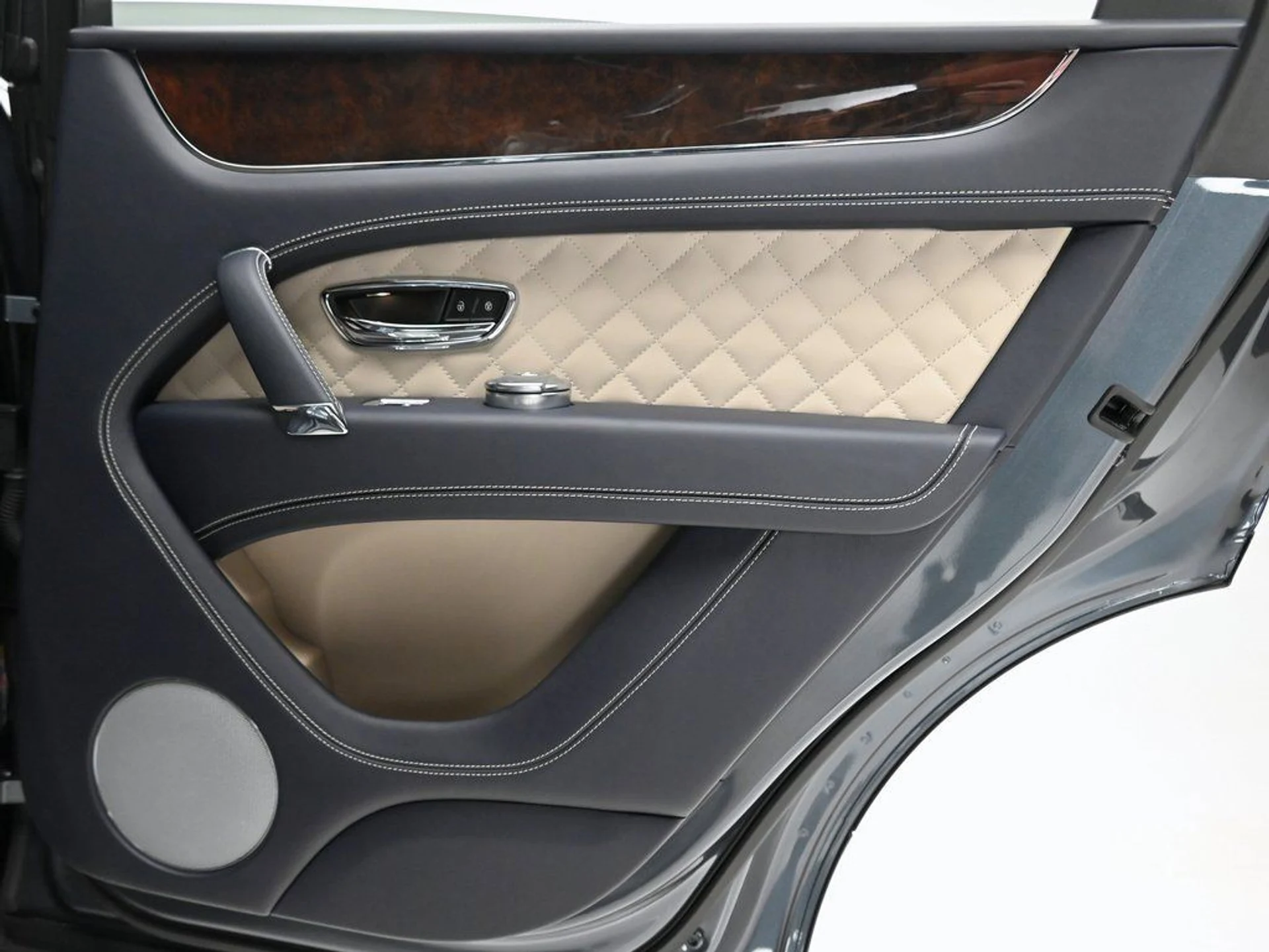 mph030_3219730479_29cf6cfc45194e2ca9ef5064eb11718c_7af5fb2c41