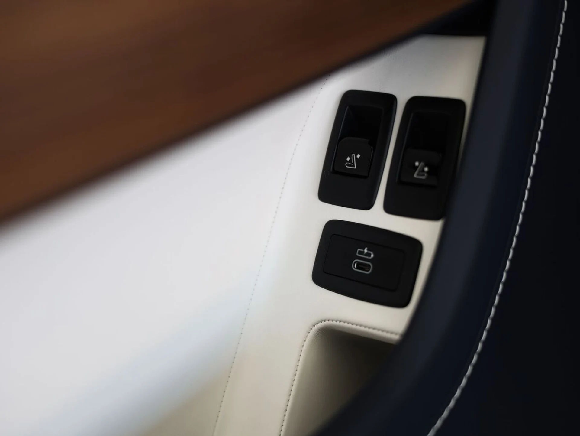 mph030_3220413916_rx99bfdkuot18xee0ev6ann9w6kp_5a7b0fe2ad