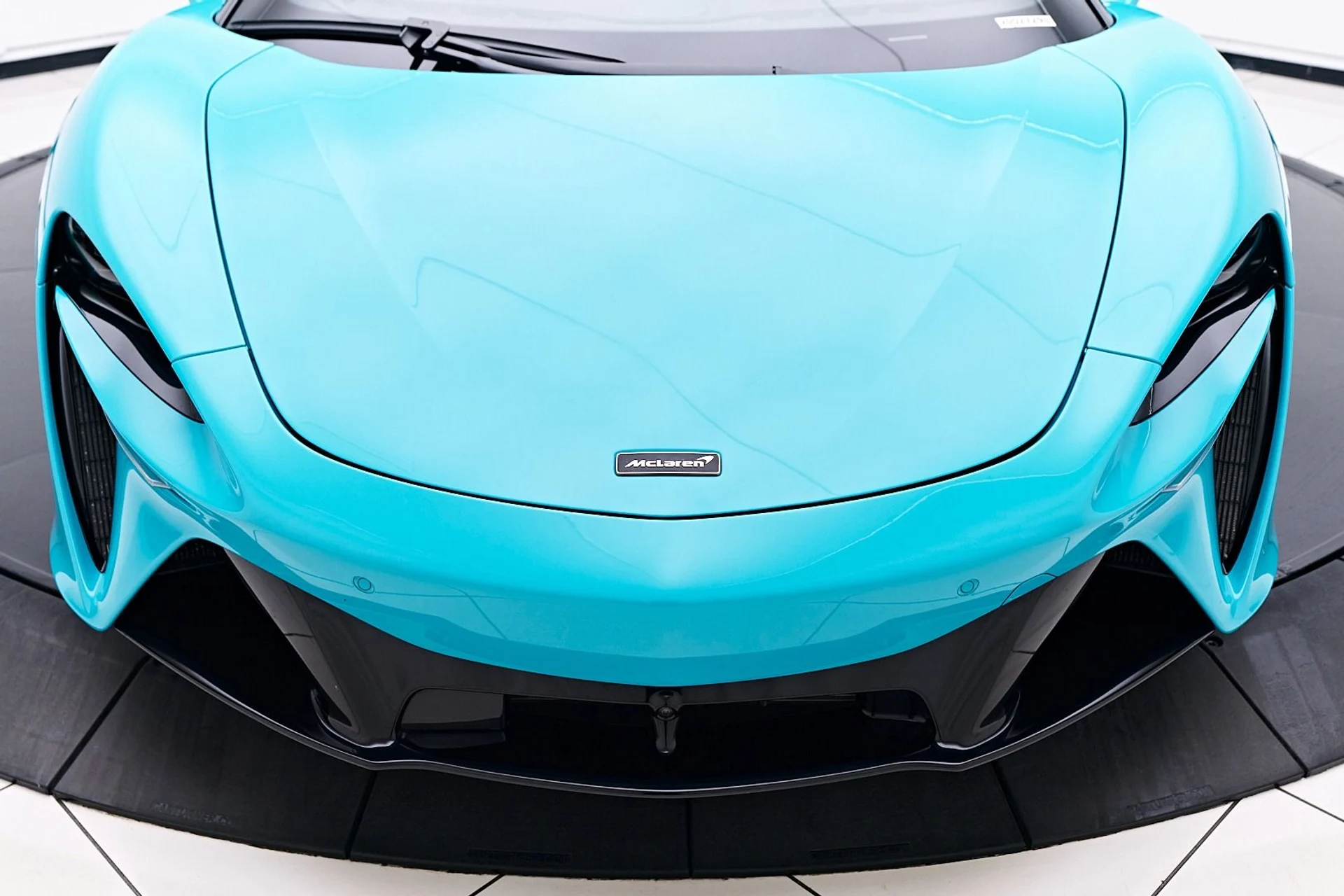 mph030_3224347358_Used_2025_Mc_Laren_Artura_Tech_Lux_1745952984_444ca8e305
