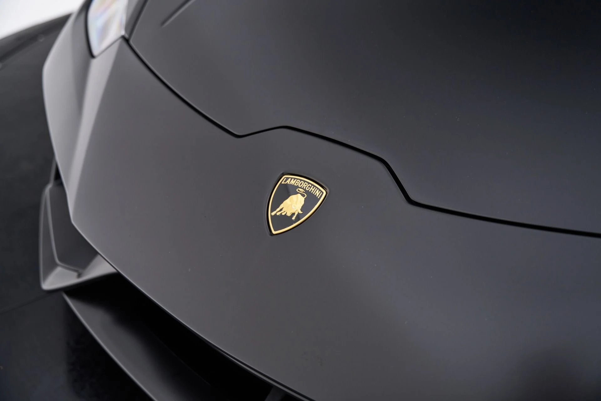 mph030_3247140518_Used_2022_Lamborghini_Huracan_EVO_Base_1792542181_e37a338e4c
