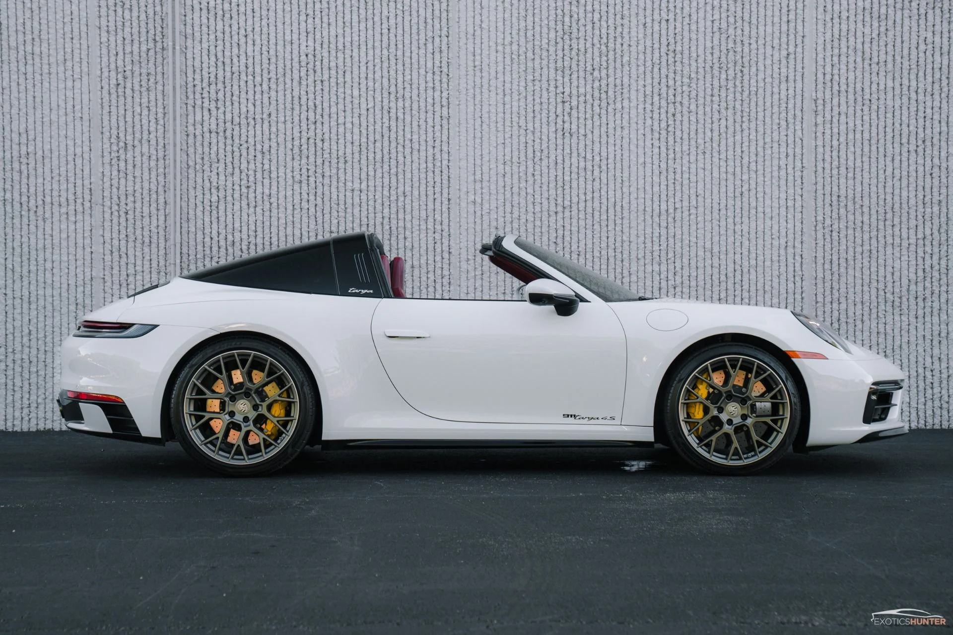 mph030_3248289551_Used_2022_Porsche_911_Targa_4_S_w_187_K_MSRP_CC_Bs_Premium_Package_1753913032_4f59ca9033