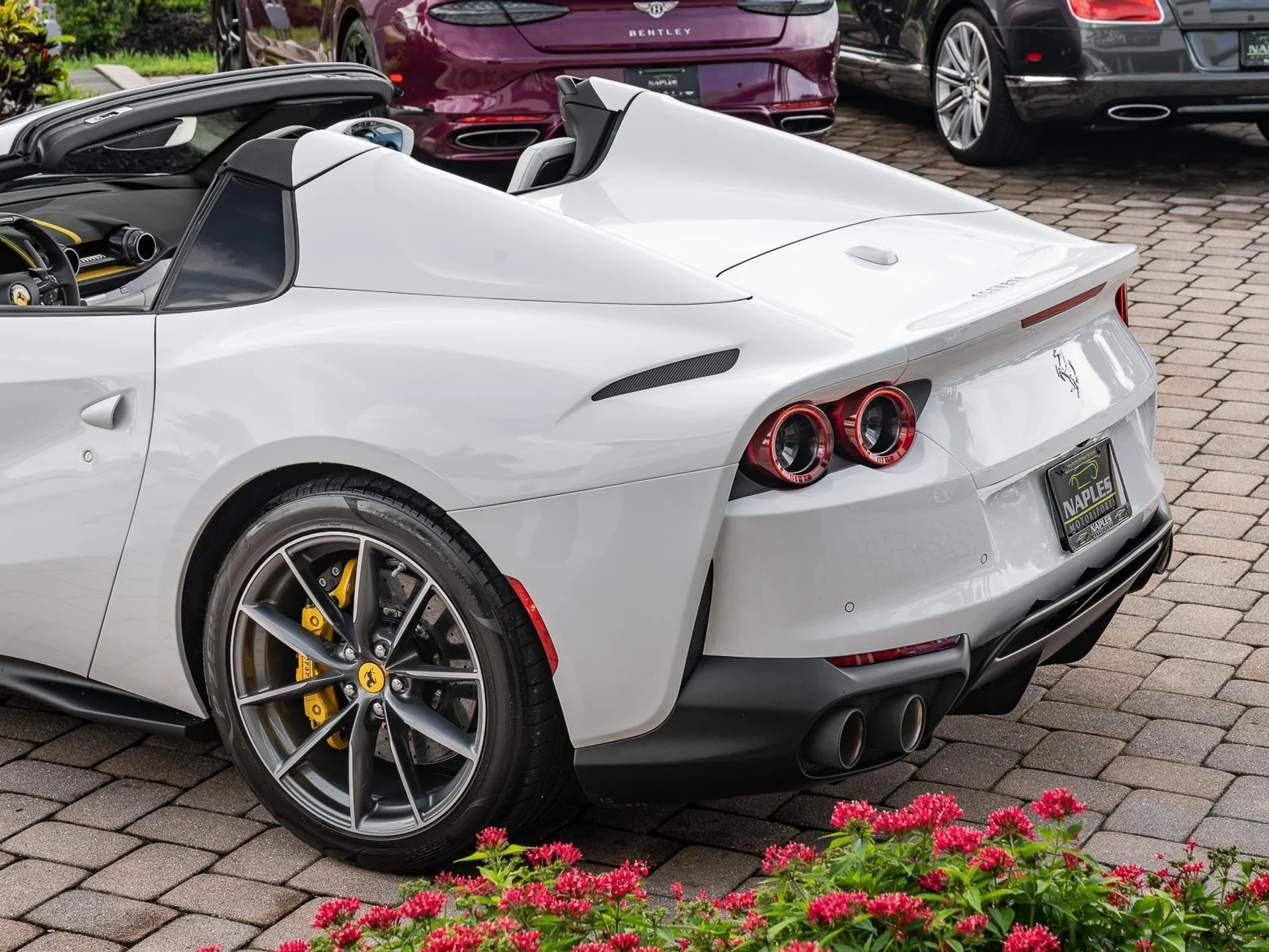 mph030_3252540188_Used_2021_Ferrari_812_GTS_1779998618_2eadc50408