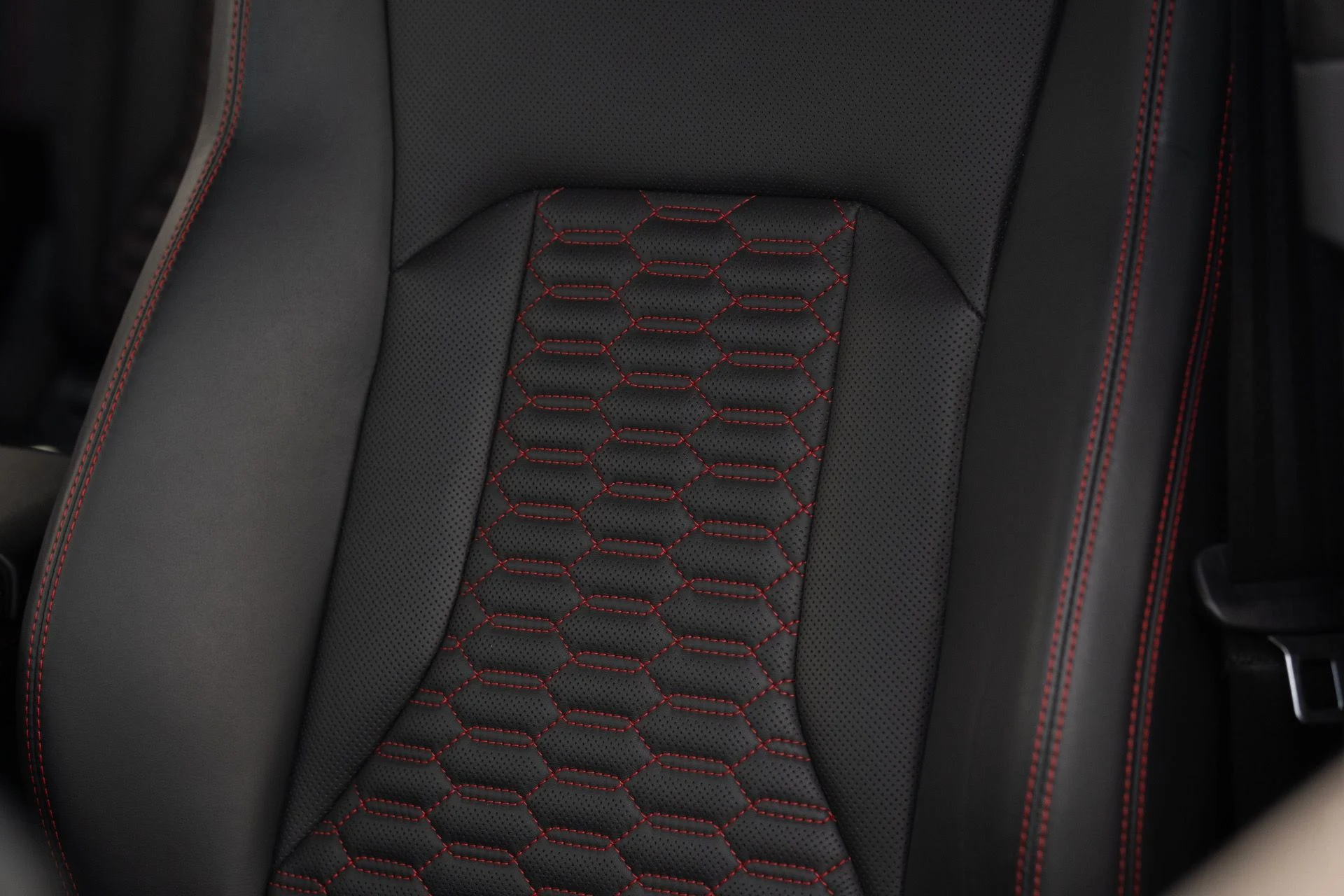 mph030_3279451891_Used_2020_Lamborghini_Urus_1758836559_cb38eb1f34