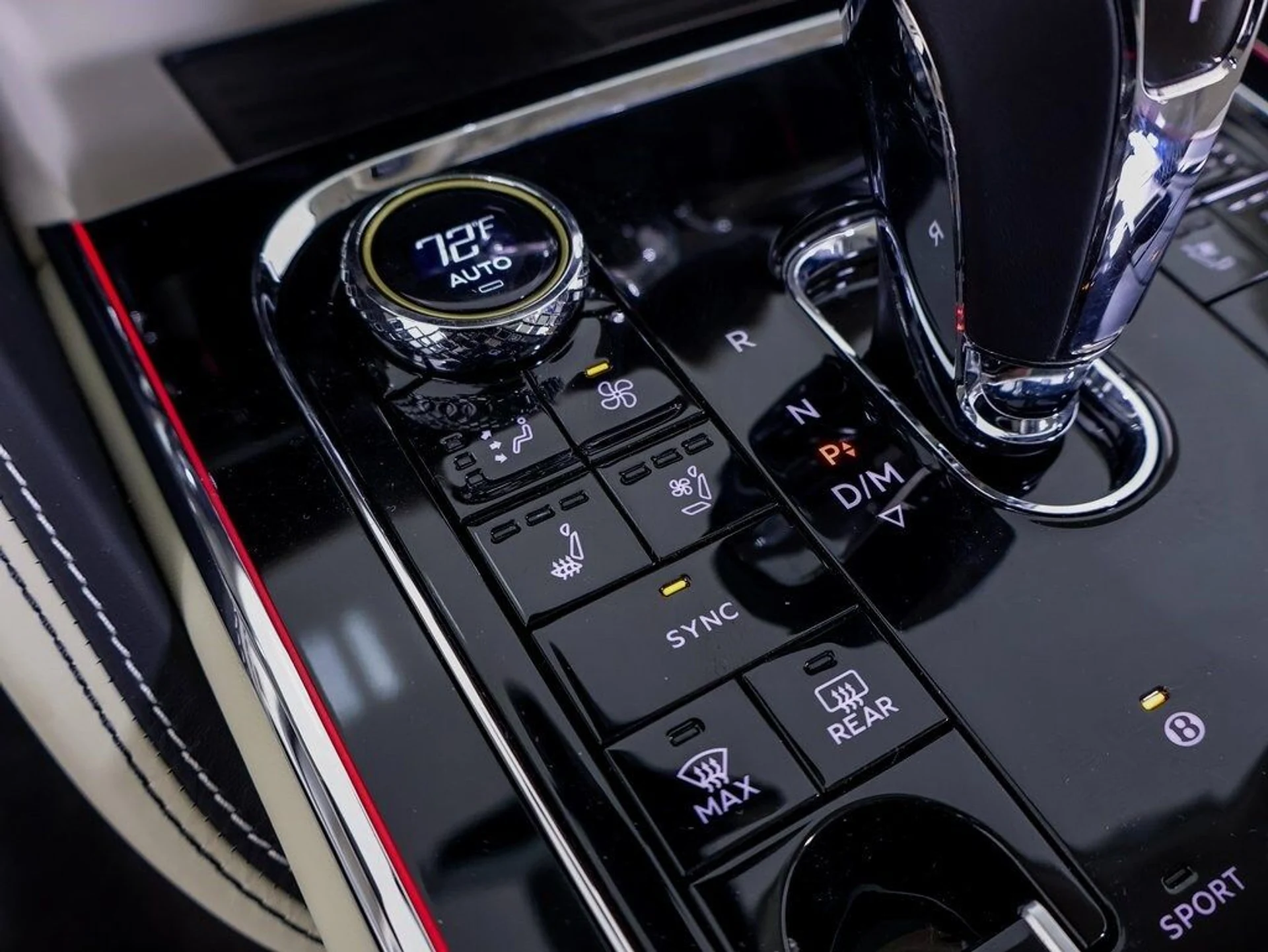 mph030_3283900892_00770126d168ae14c7fbc180f281f359x_d33de1267d