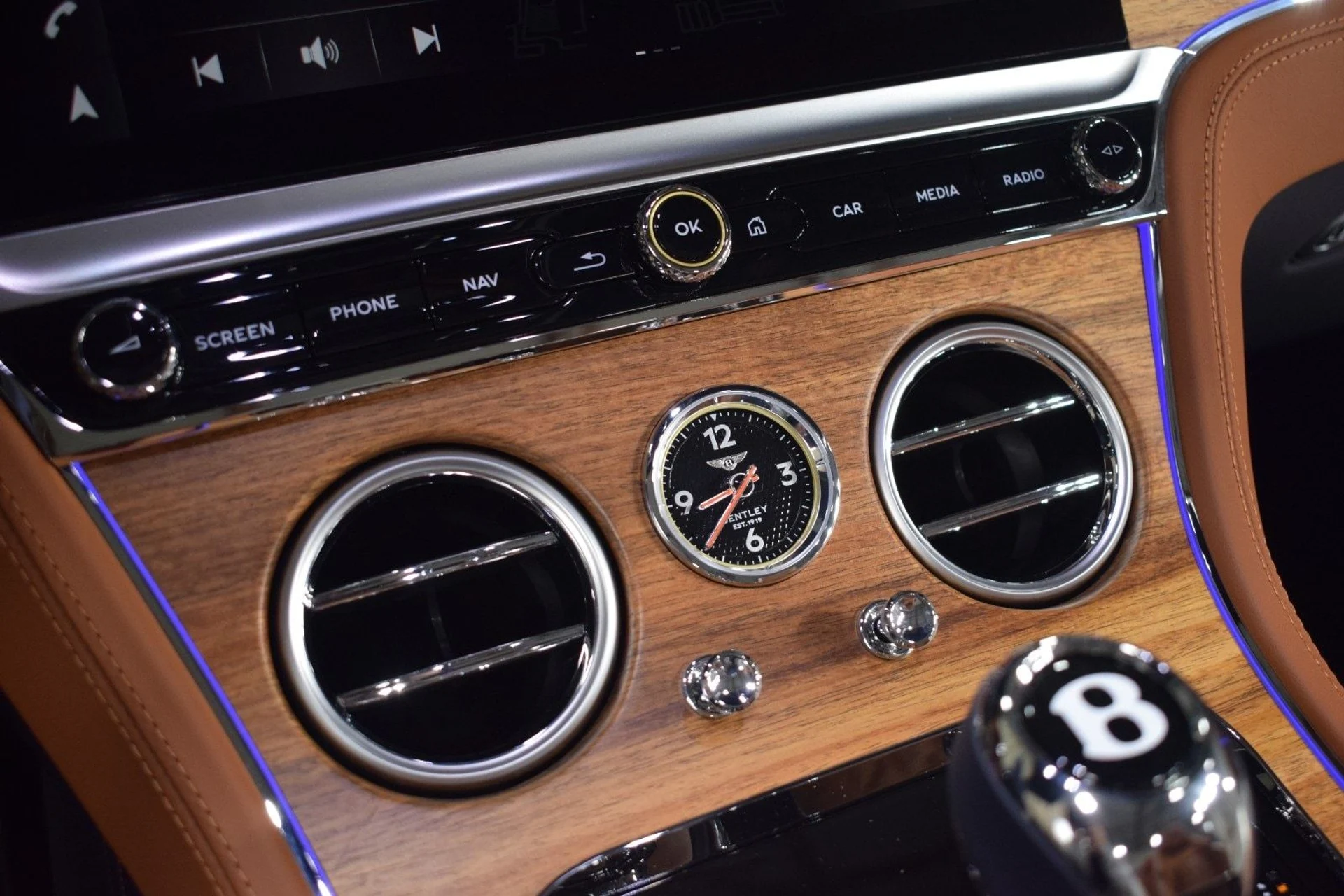 mph030_3286709564_b682cc9ccbc83e5f17f977f3ef95009ex_269863584e