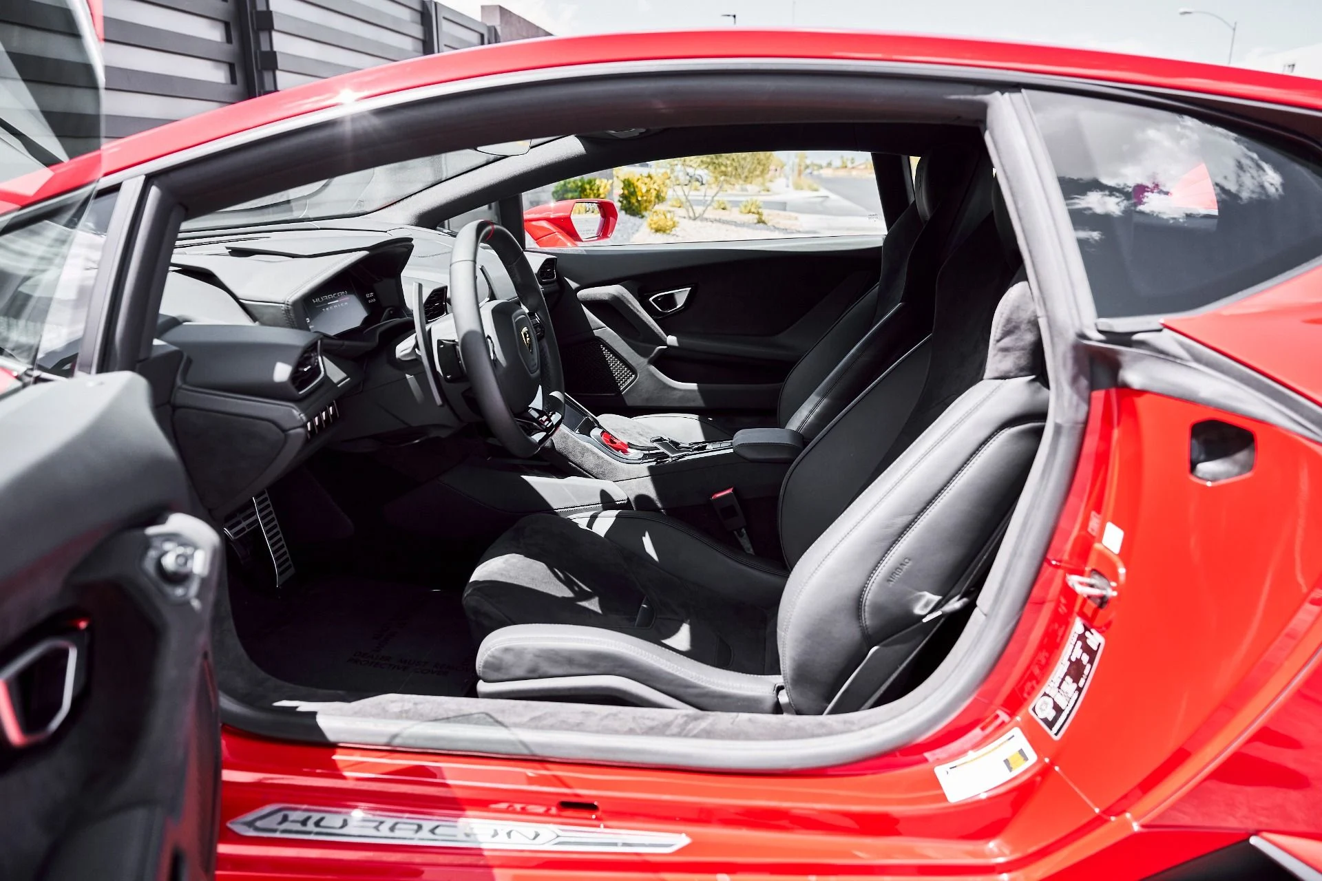 mph030_3290509297_Used_2023_Lamborghini_Huracan_Tecnica_1780102871_4f3efcecdf