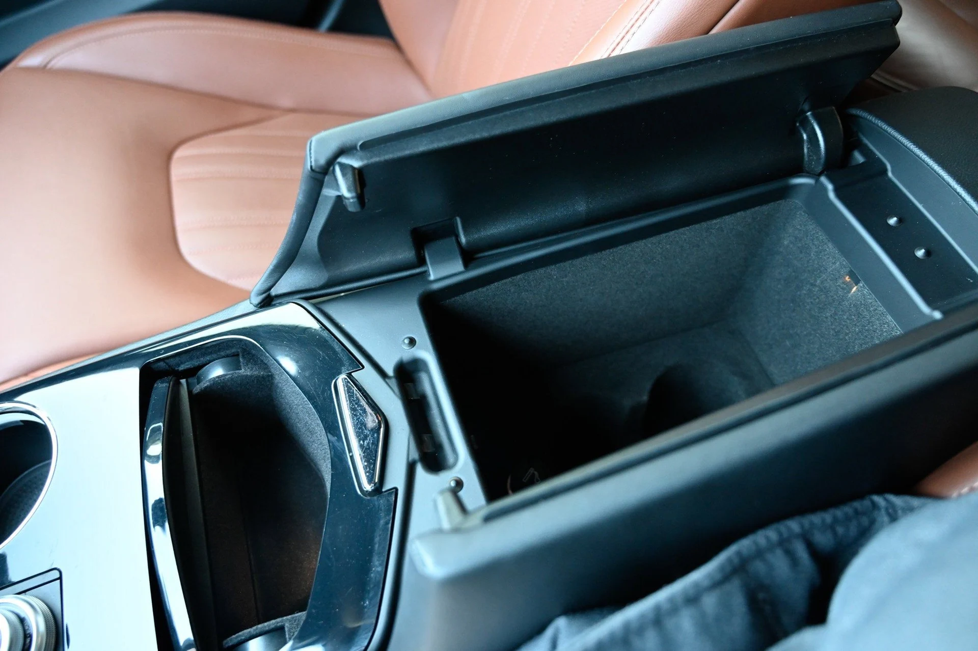 mph030_3294140854_b795e1039be04ecf8e3e4ff1d94ccc02_7d77f50951