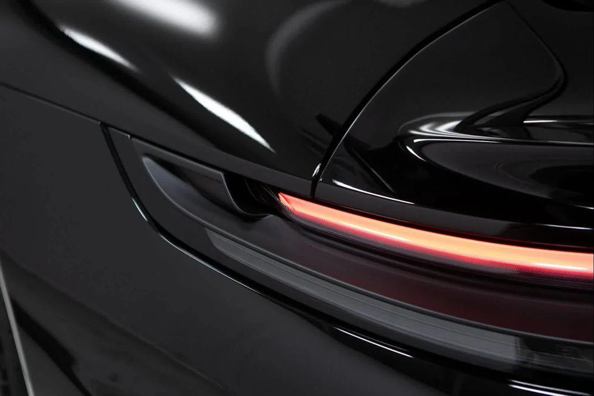 mph030_329752883_JRB_Pp_W0_P6_L_Gjn_Ud61j_AYAD_Nem_J0_aae7e2dae4