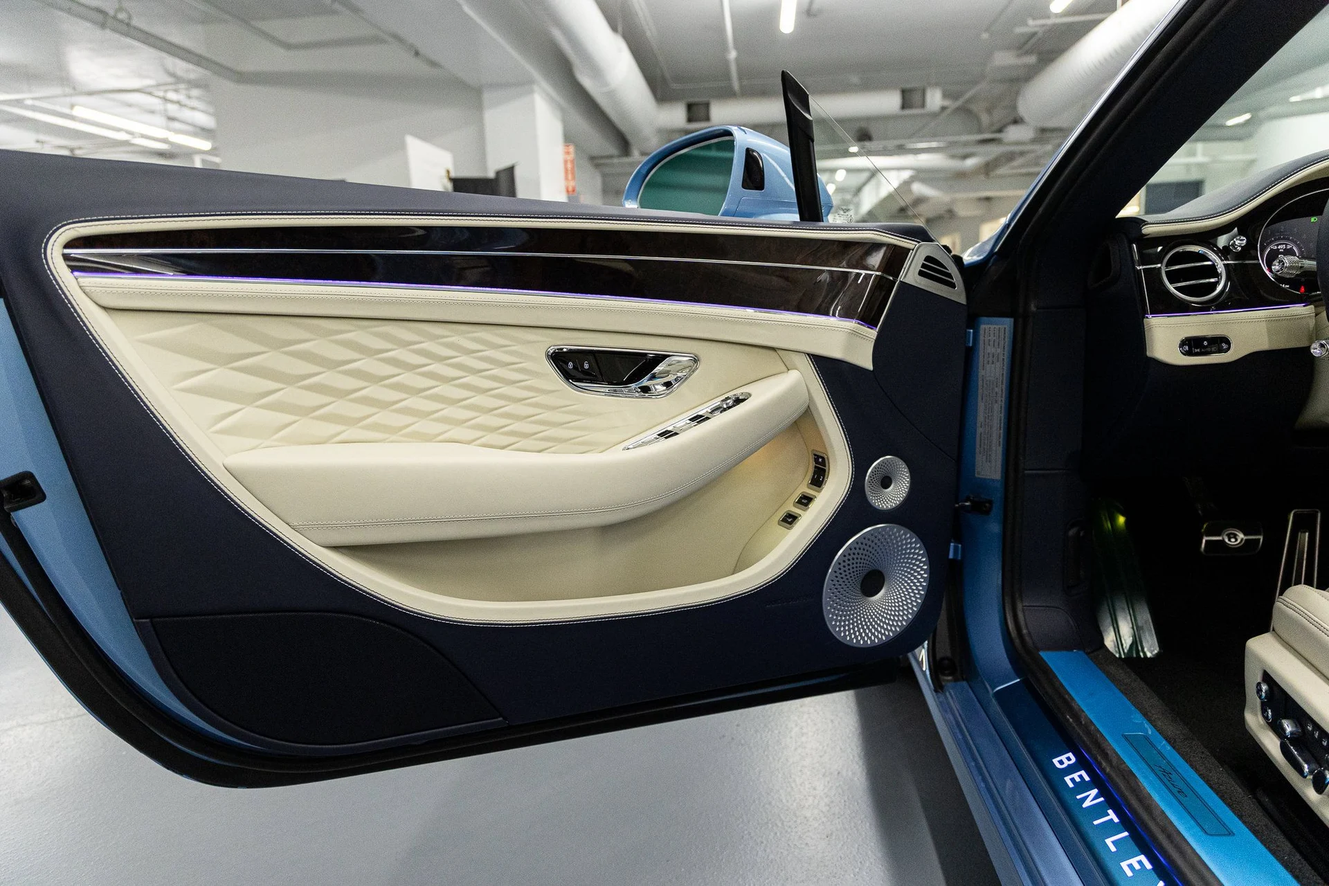 mph030_3297622832_d0ce71355e39459399774ae4172f99e4x_b597c16027