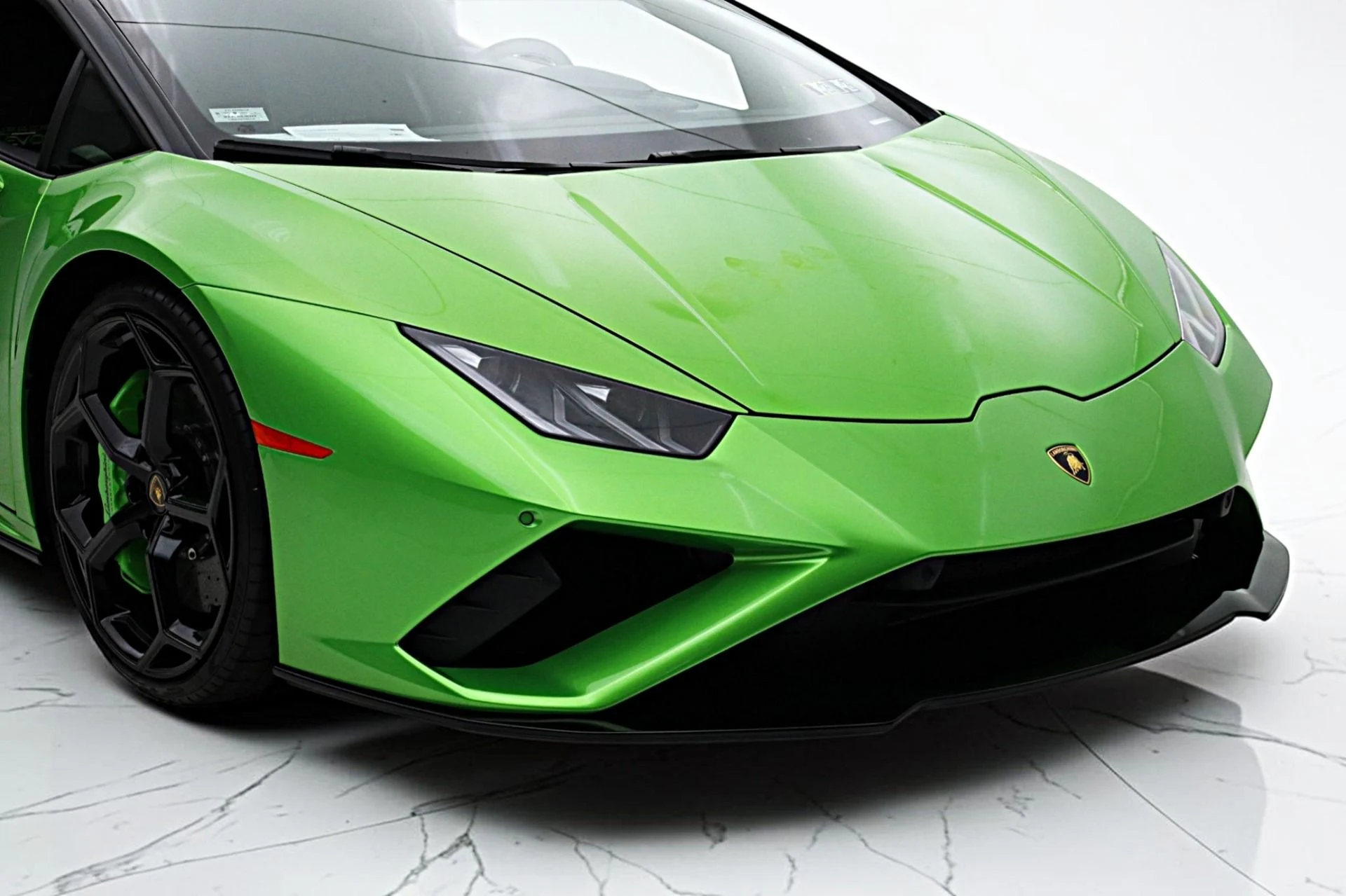 mph030_3298924401_Used_2023_Lamborghini_Huracan_EVO_Spyder_RWD_SELEZIONE_PRE_OWNED_CERTIFIED_58d5966eba