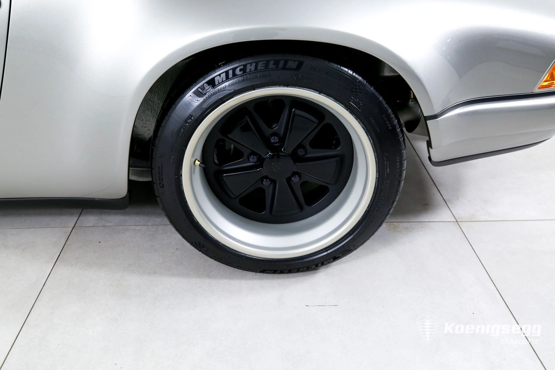 mph030_3300118215_Used_1990_PORSCHE_911_SINGER_1783436893_f158a1b93c