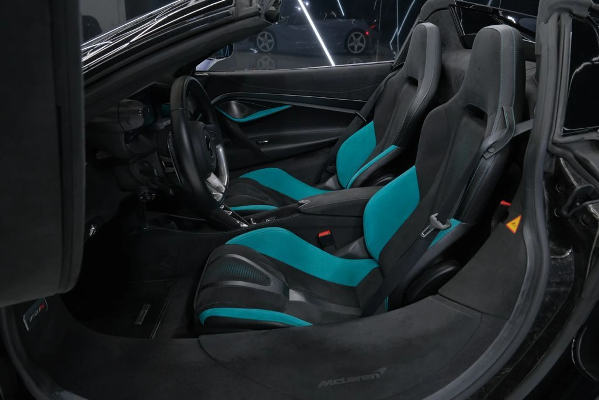 mph030_3302157660_4cd7d15c259ea85bb937f7f988e32d7f_e90a4cff47