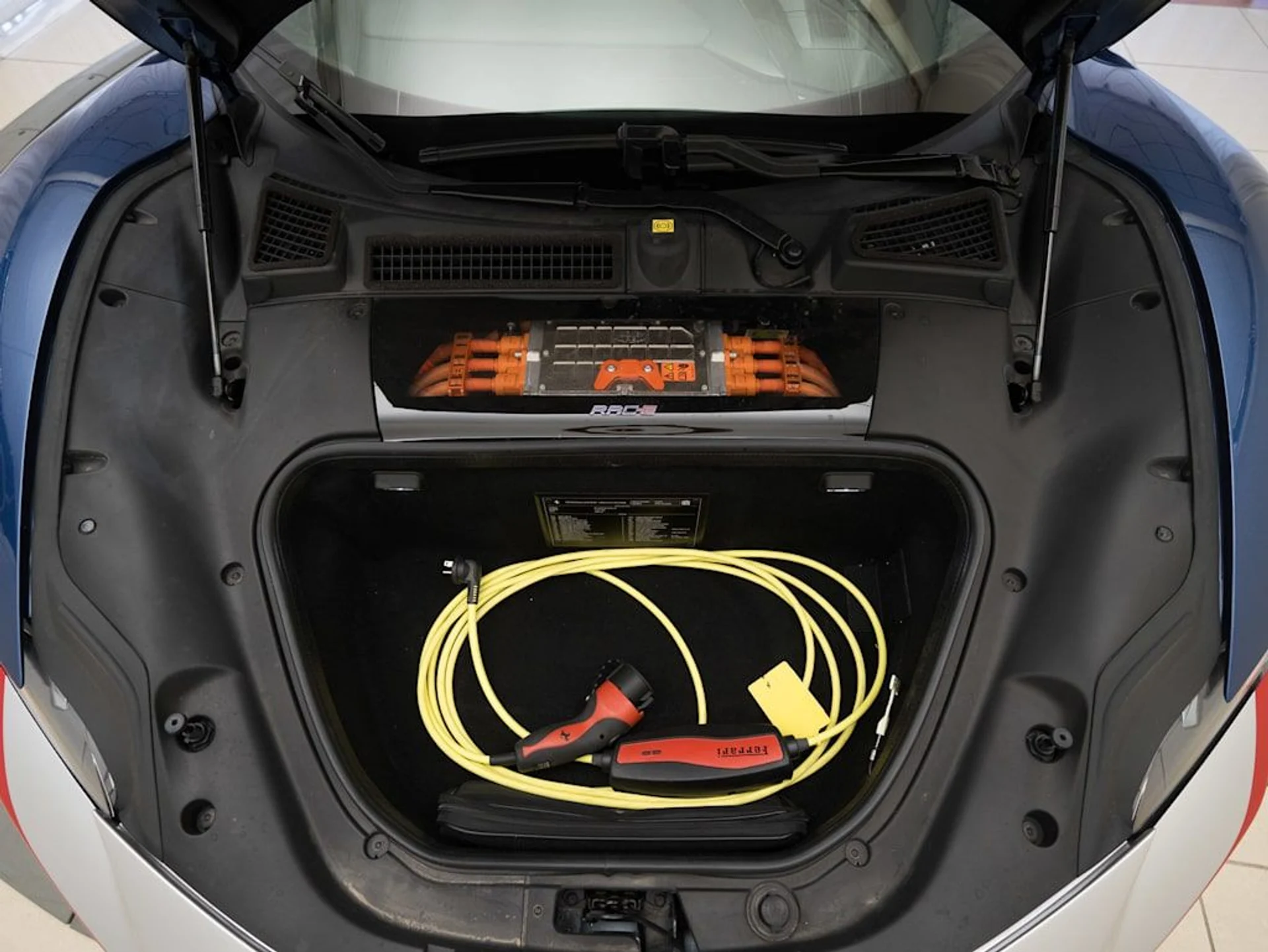 mph030_3315115258_1ce15f242ae8021216422133f27d4de9x_a0da1ec83a