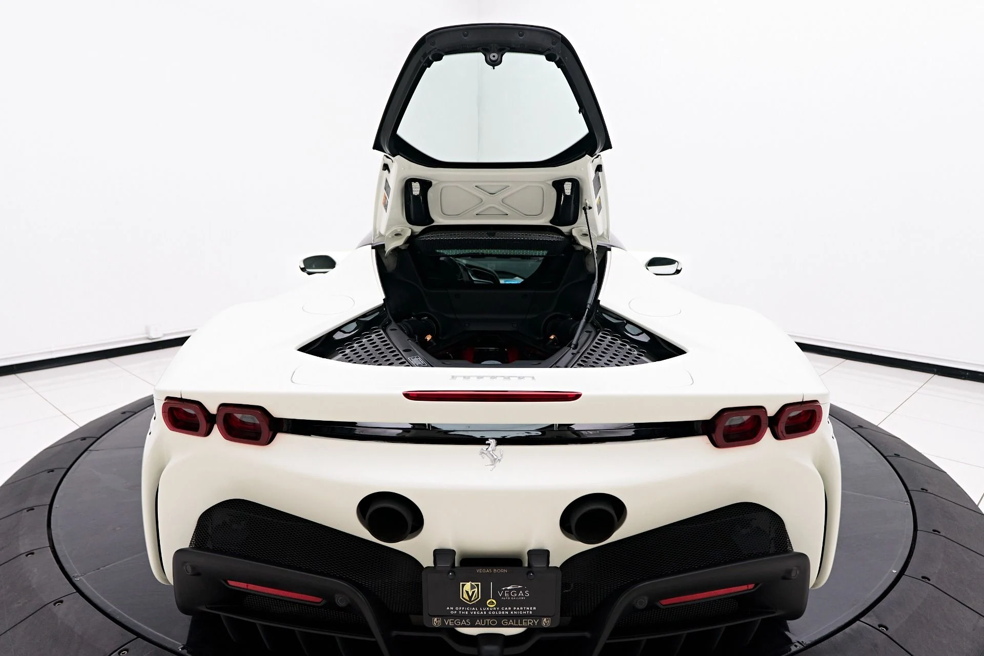mph030_3322169578_Used_2023_Ferrari_SF_90_Stradale_Base_1757439892_929c9039f5