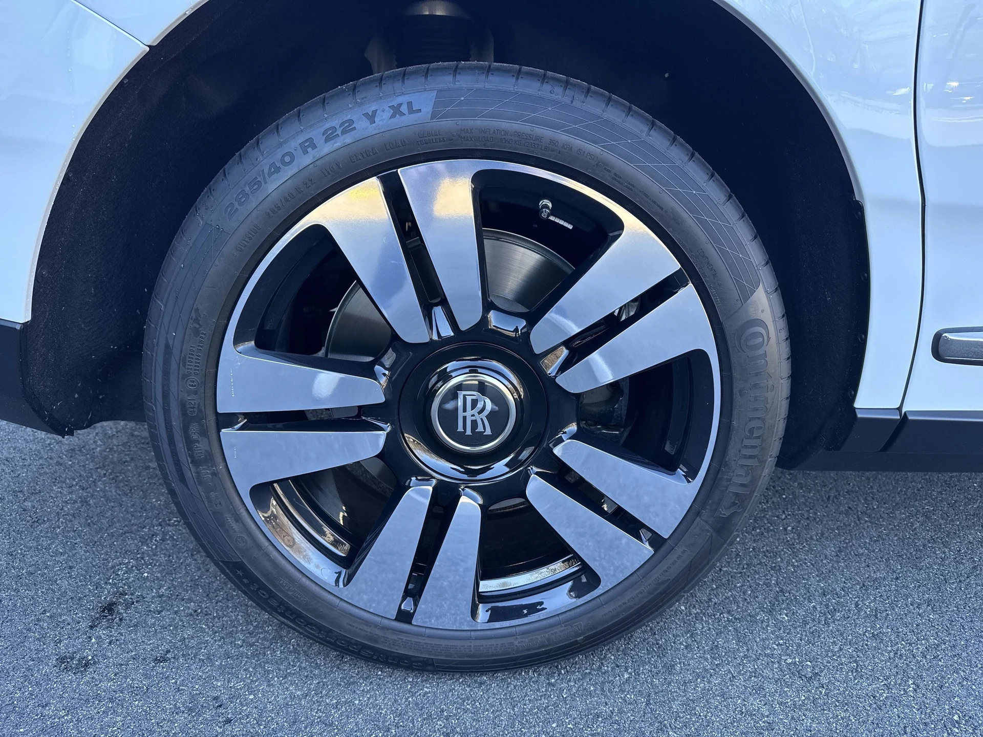 mph030_3327033384_14918a68759d2fdcef9a95a5b03238adx_961958f8a9