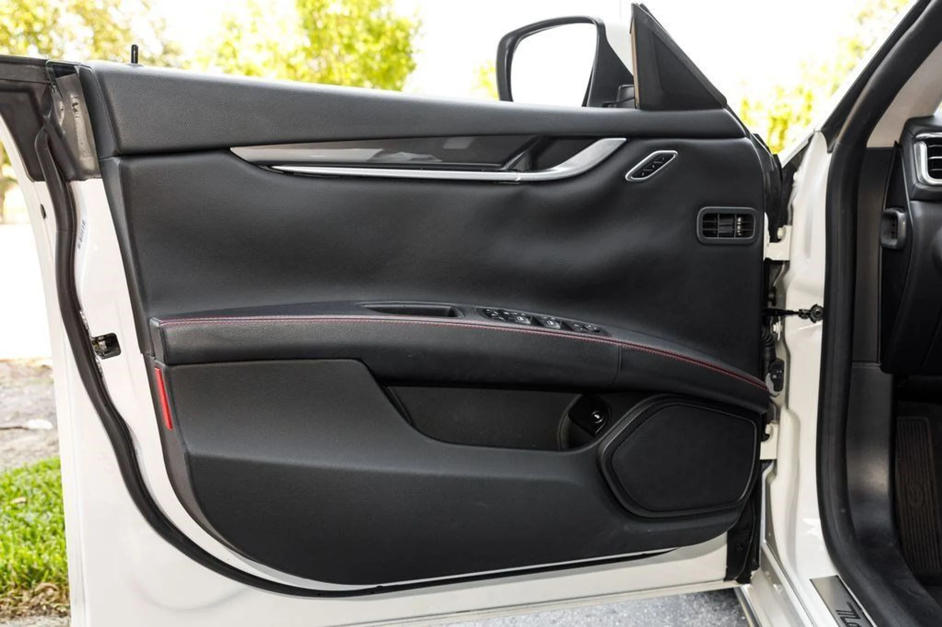 mph030_3327042444_54790e8805d3aba56a64ce0f9132b2da_0b30cab497