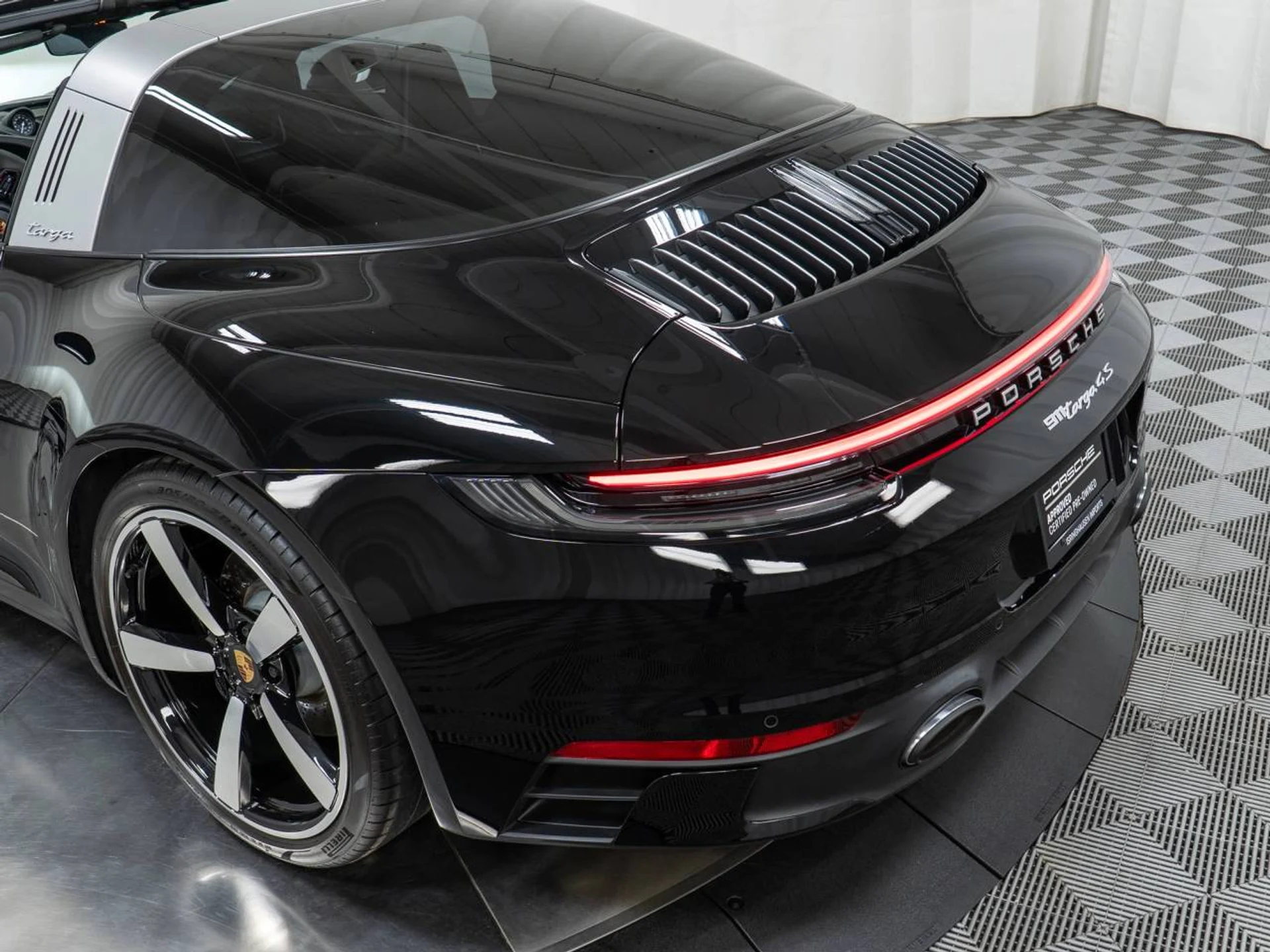 mph030_332761022_1280_2cda61f0c7